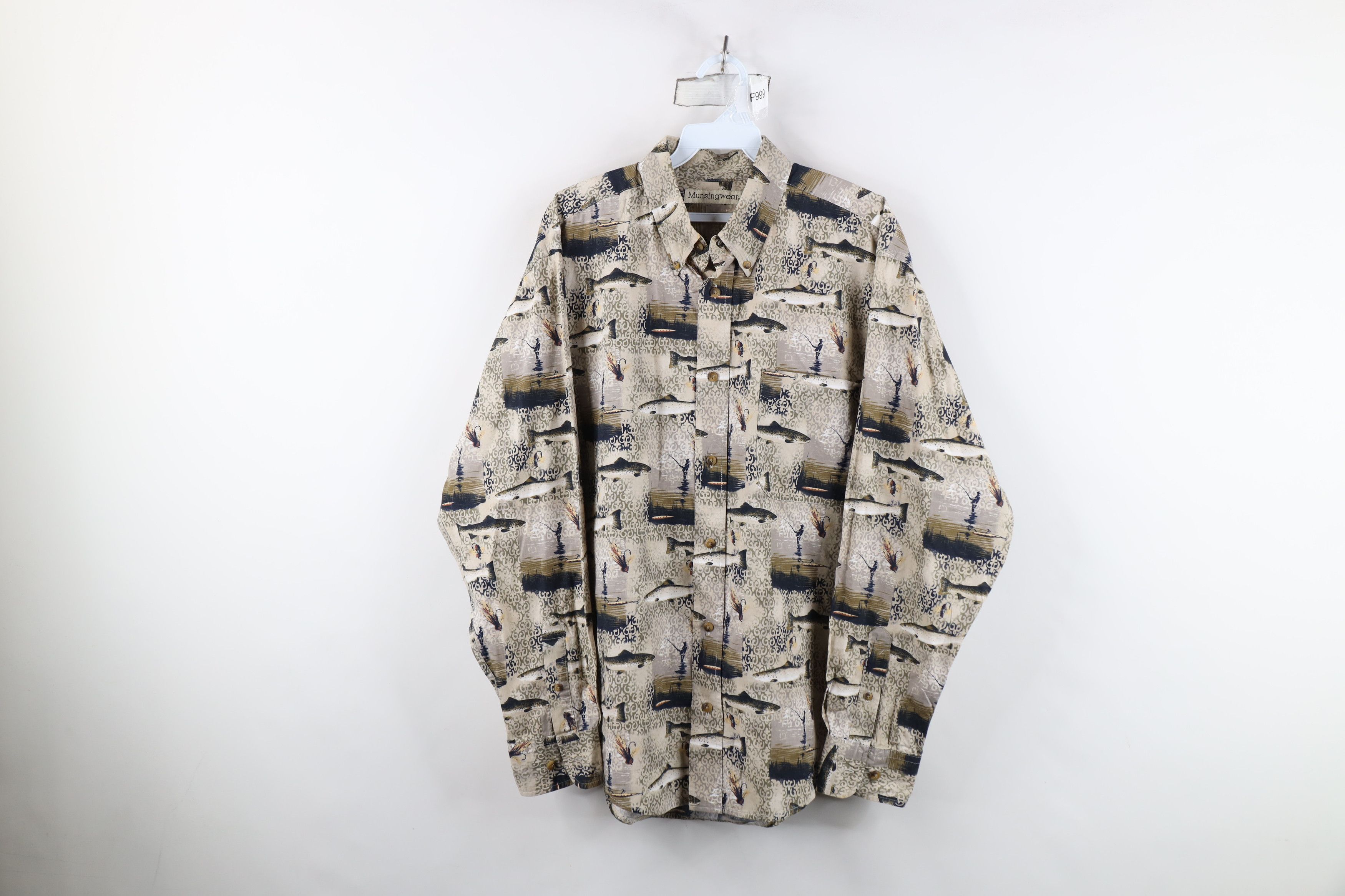 Vintage Vintage 90s Y2K Fishing Over Print Short Sleeve Button Shirt Size US L / EU 52-54 / 3 - 1 Thumbnail