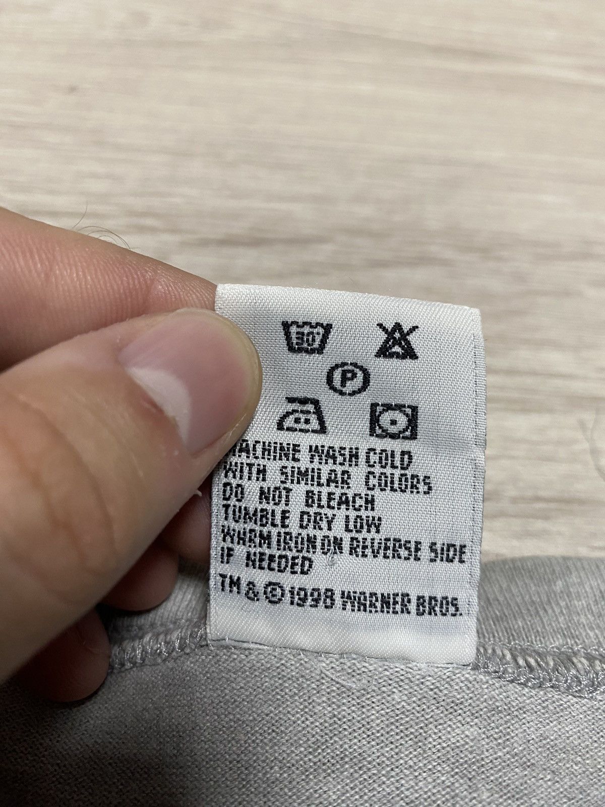 Vintage × Warner Bros Vintage Warner Bros. 1998 Ducks sz M Size US M / EU 48-50 / 2 - 6 Thumbnail