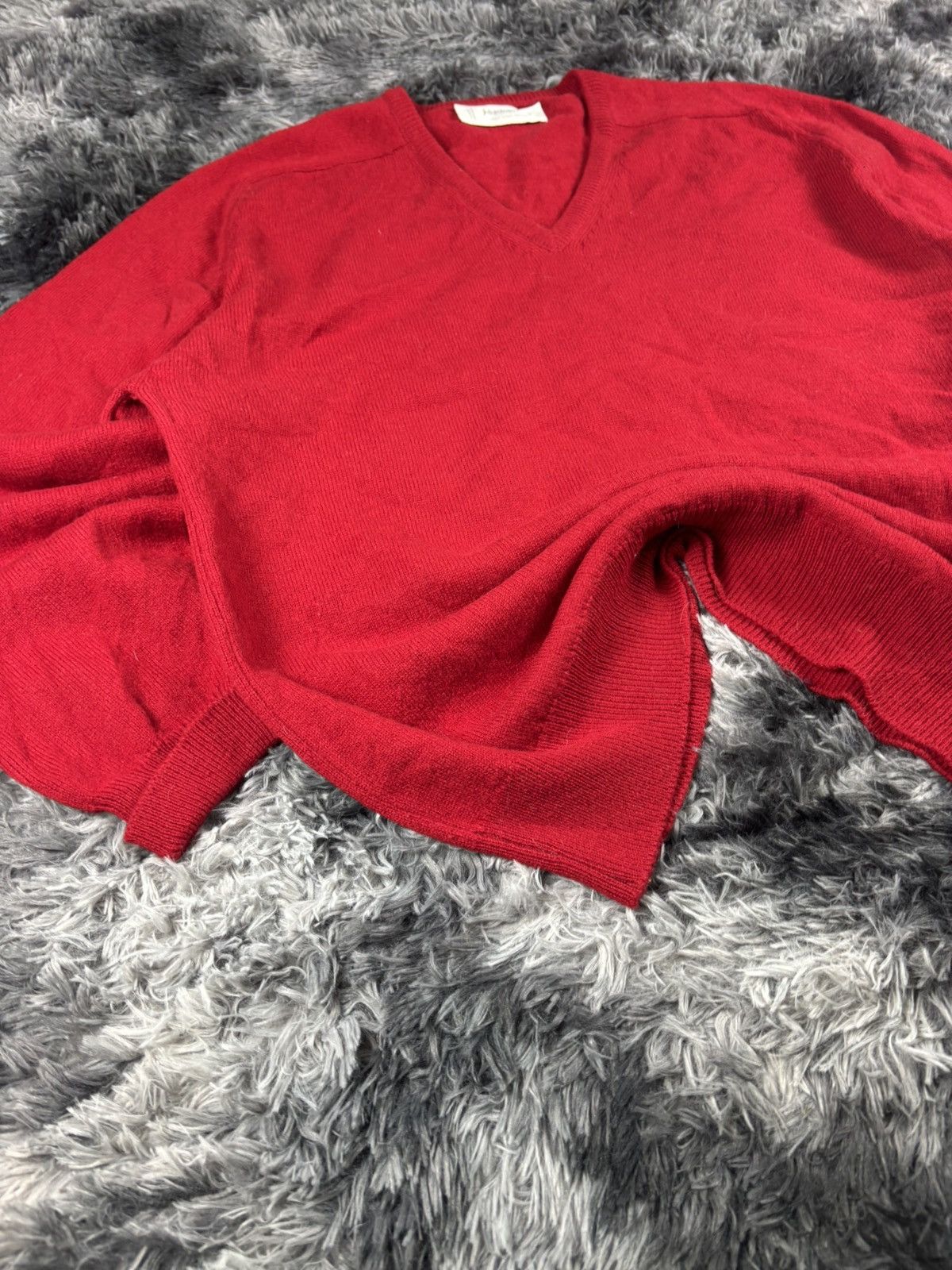 Johnstons Of Elgin Johnstons of Elgin V-Neck Lambswool Sweater Made in Scotland Size US L / EU 52-54 / 3 - 6 Thumbnail