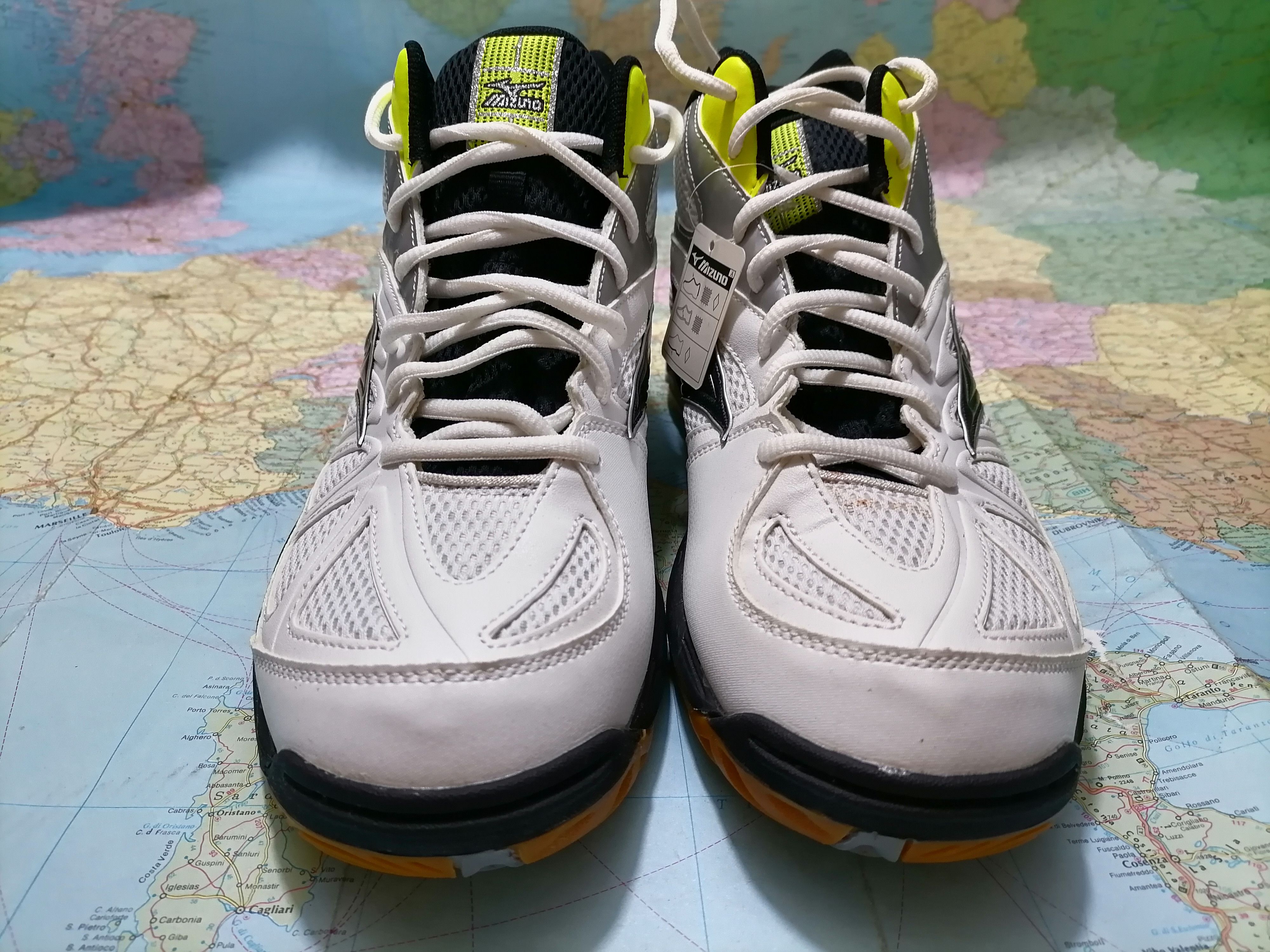 Mizuno Mizuno Man shoes tennis Size US 11.5 / EU 44-45 - 1 Thumbnail