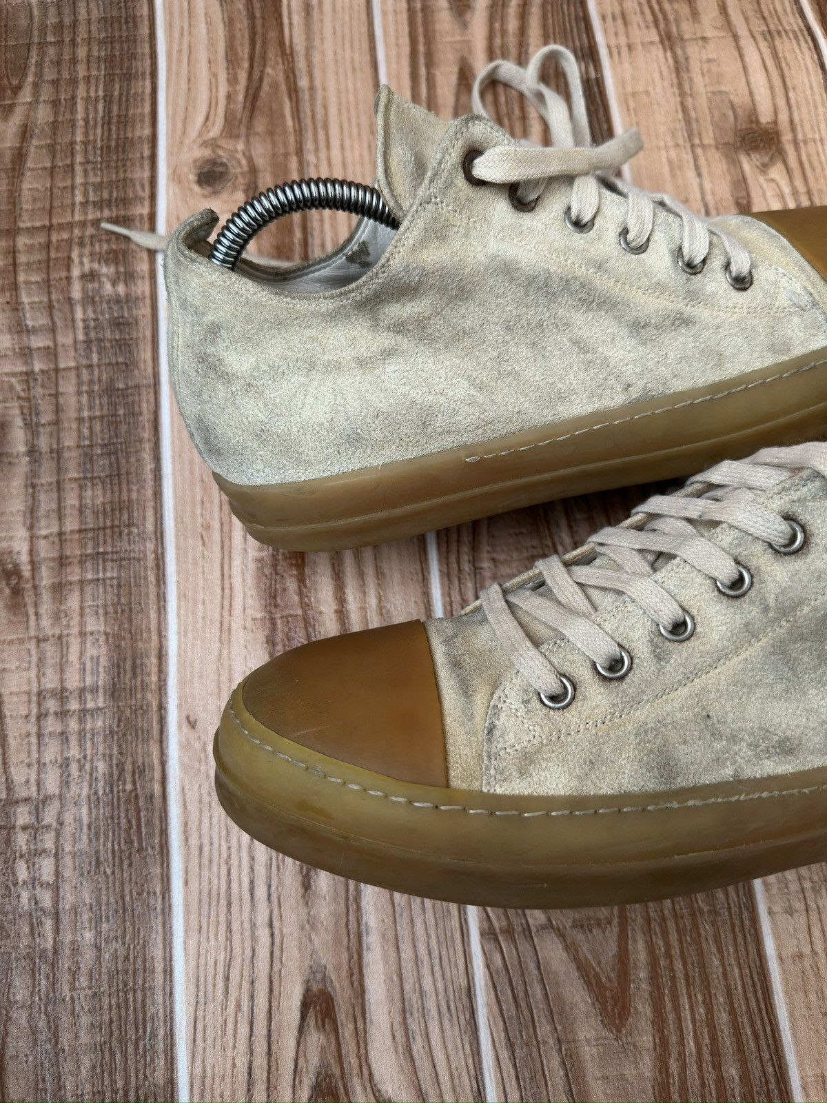 Rick Owens Rick Owens Beige Gum Sole Low Suede Ramones Size US 8.5 / EU 41-42 - 10 Thumbnail