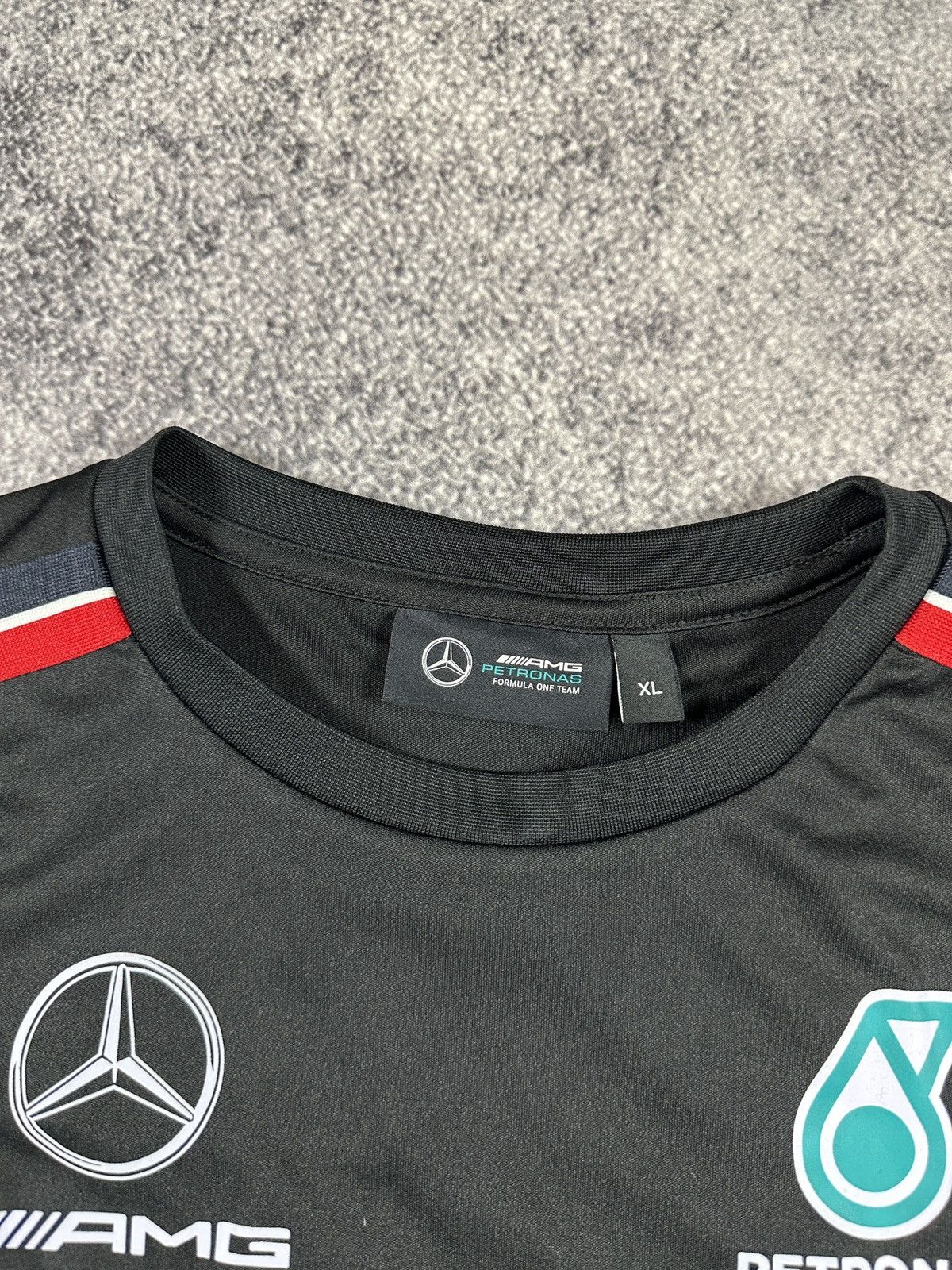 Mercedes-Benz F-1 Mercedes Benz AMG Polo Petronas Racing Logo Rare XL USA Size US XL / EU 56 / 4 - 3 Thumbnail