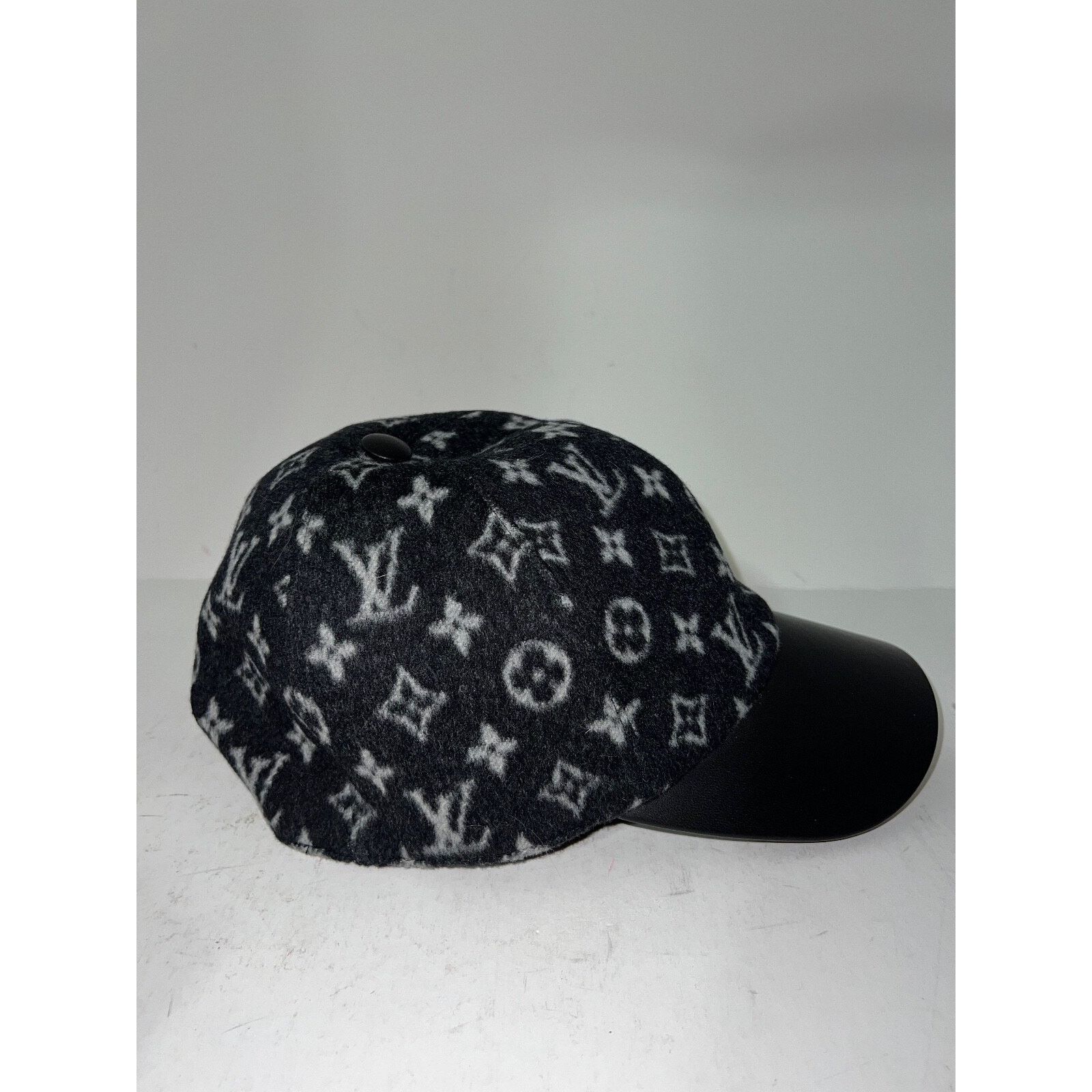 Louis Vuitton Louis Vuitton Wool Monogram LV Logo Sun Baseball Hat L Size ONE SIZE - 6 Thumbnail
