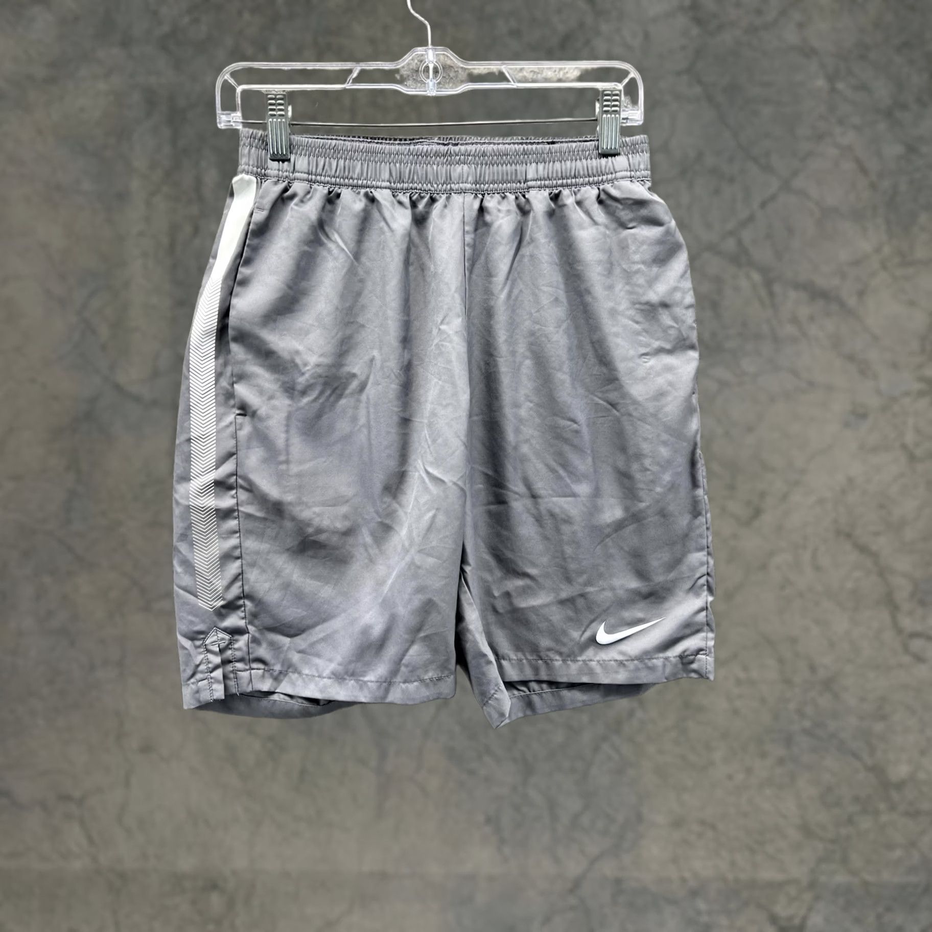 Nike Nike Dri-FIT Shorts Mens Small Gray Athletic Running 7 Inseam 830821-036 Size US 29 - 1 Thumbnail