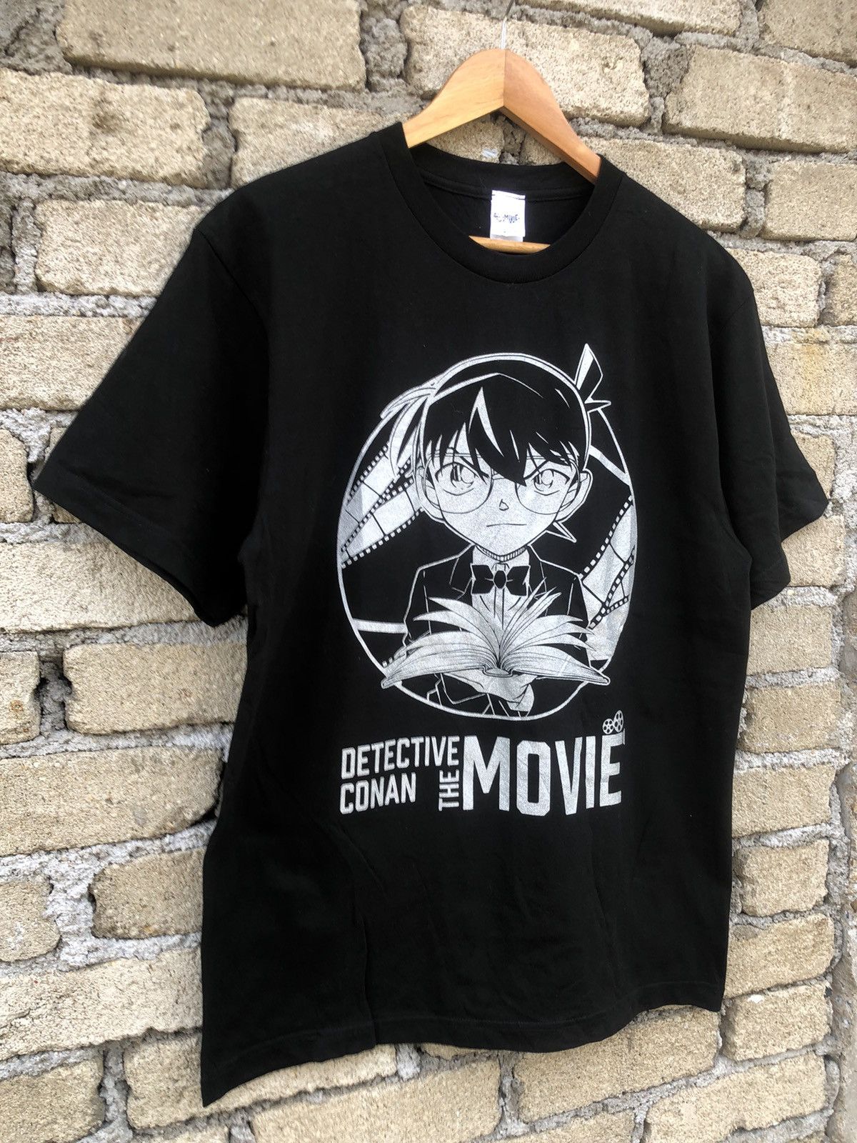Anime Vintage Y2K Anime Detective Conan The Movie Glitter Tshirts Size US L / EU 52-54 / 3 - 5 Thumbnail