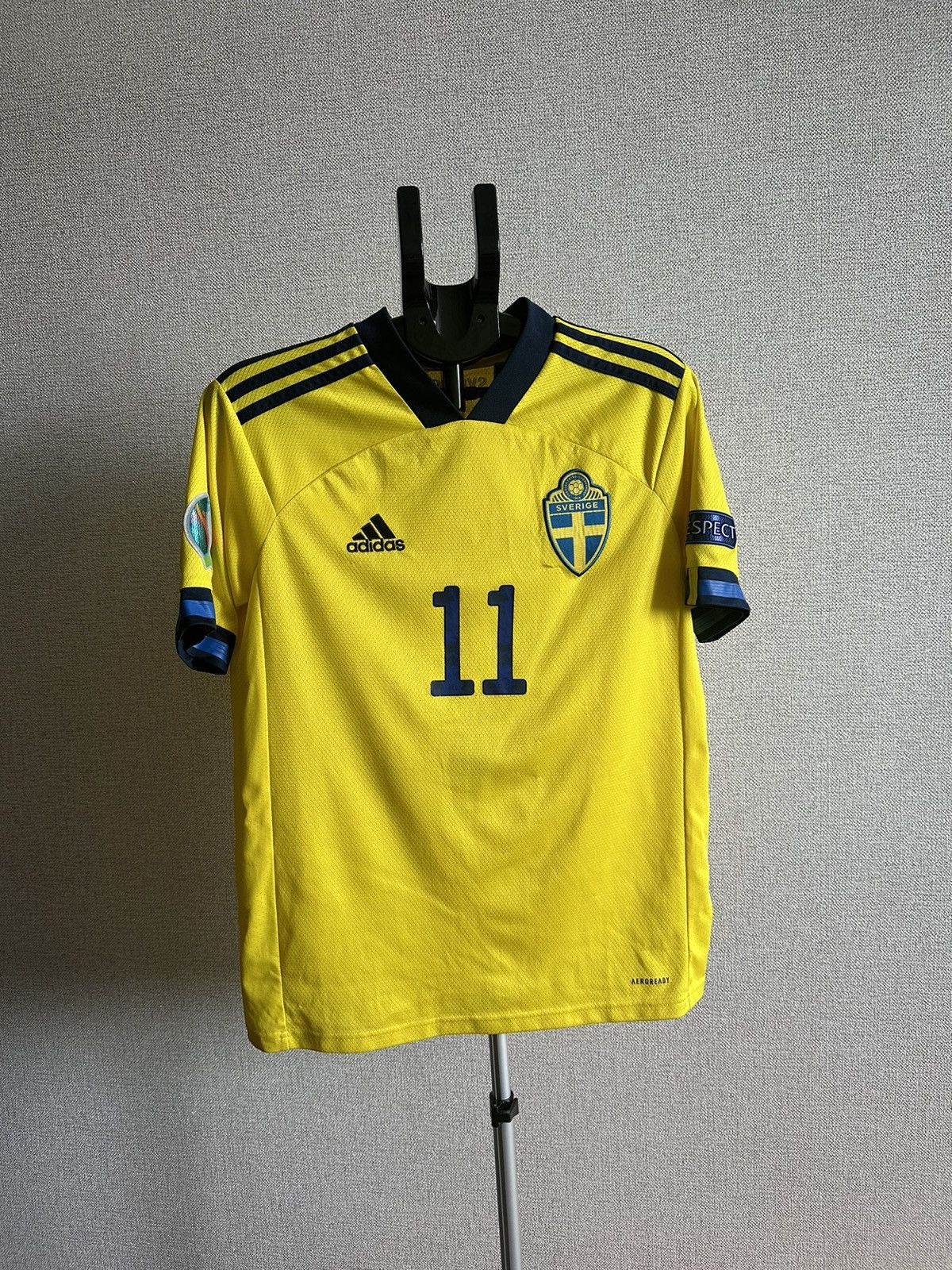 Adidas 🇸🇪 2020 Adidas Sweden Ibrahimovic Euro Soccer Jersey Size US S / EU 44-46 / 1 - 2 Thumbnail