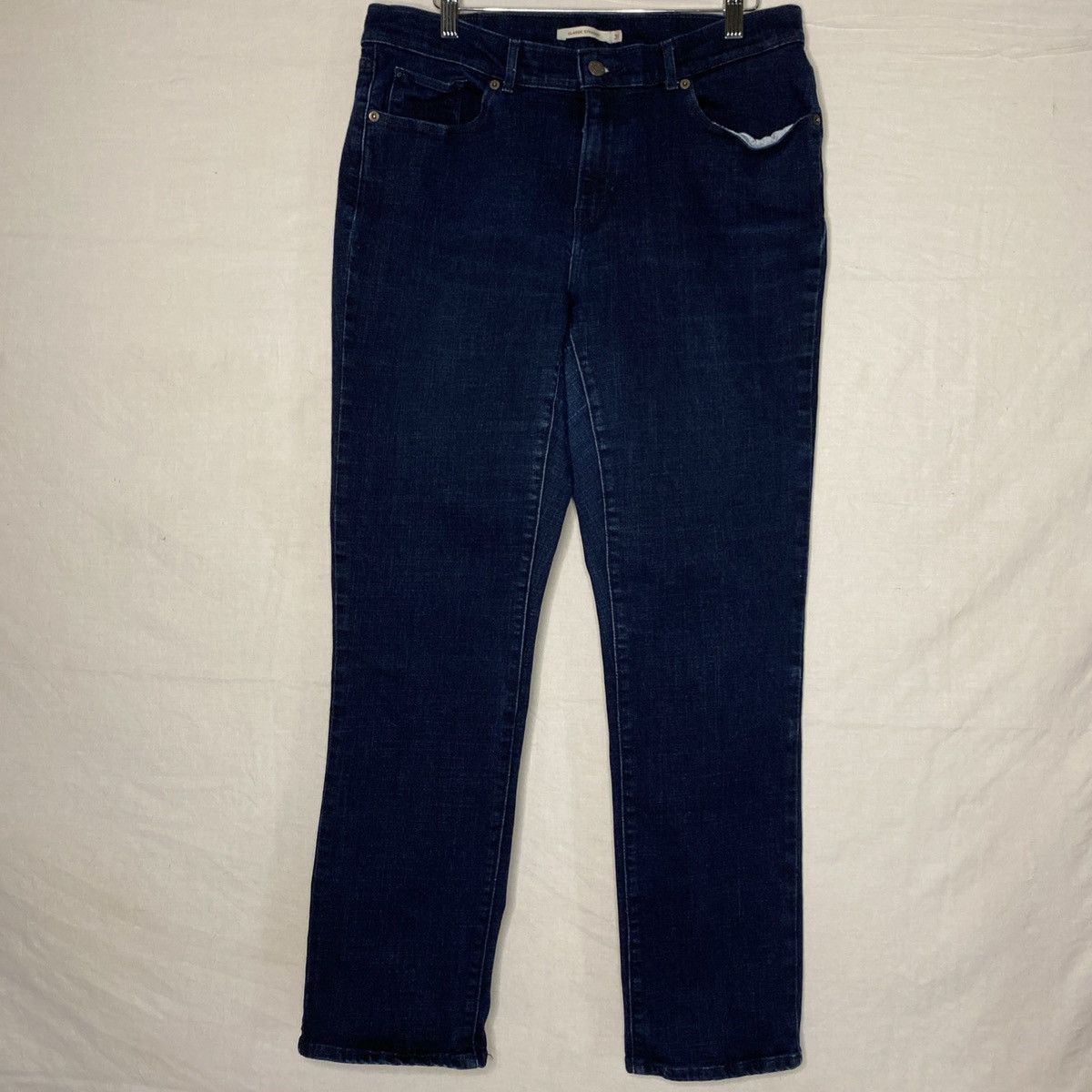 Levi's Levi's Dark Wash Denim Womens Jeans Straight Sz 12 31x30 EUC Size 31" - 3 Thumbnail