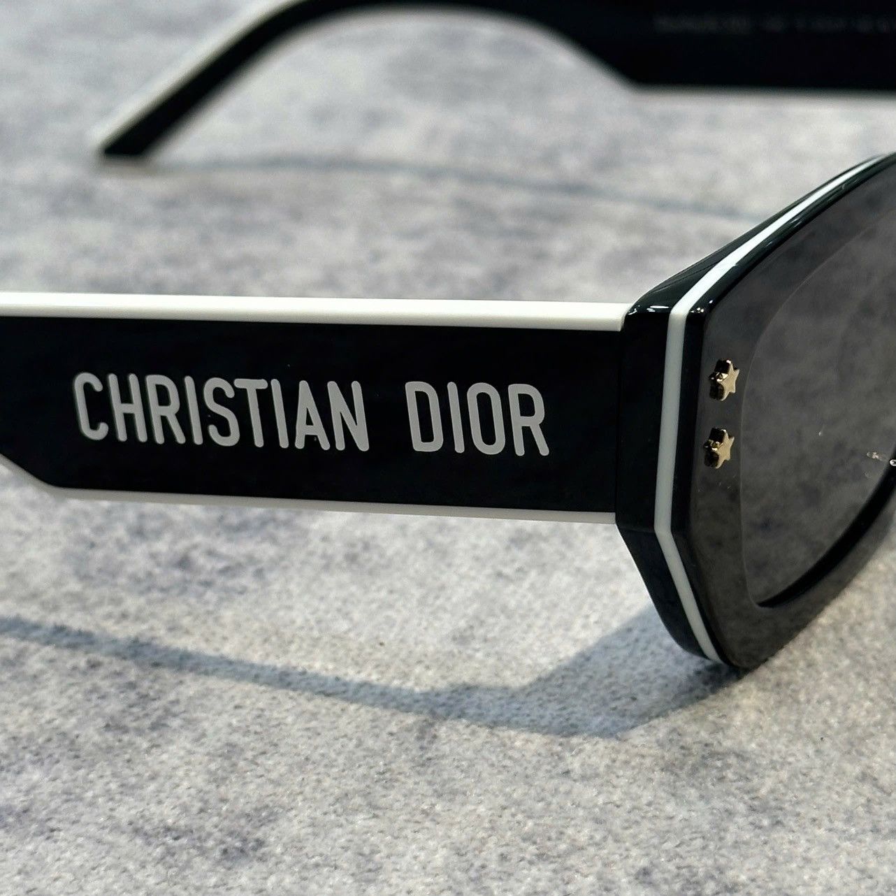 Dior DIOR DIORPACIFIC S2U 10A0 Sunglasses Black Size ONE SIZE - 3 Thumbnail