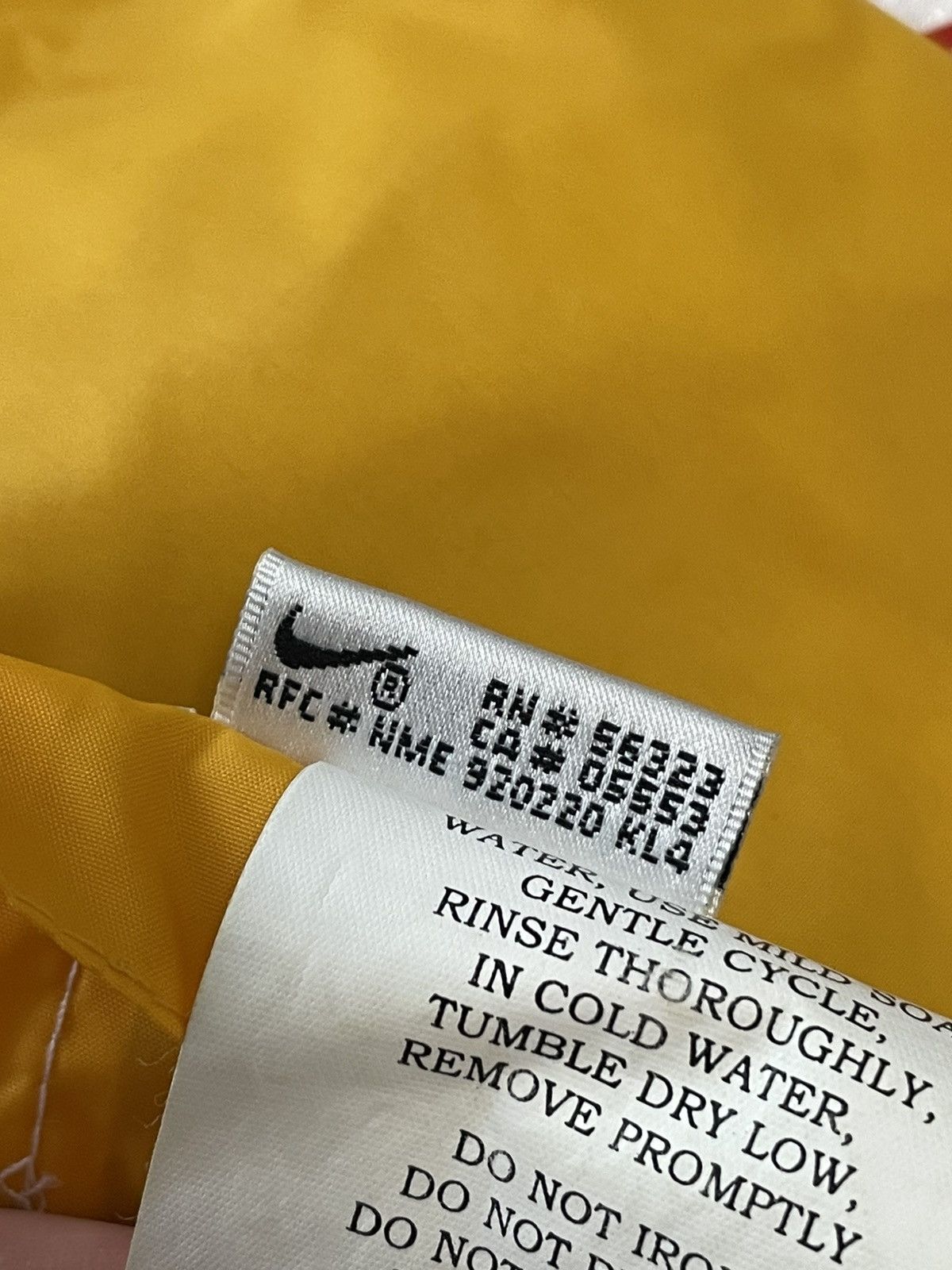 Nike ACG Vintage Nike ACG Reversible Puffer Vest Big Swoosh Size US M / EU 48-50 / 2 - 6 Thumbnail