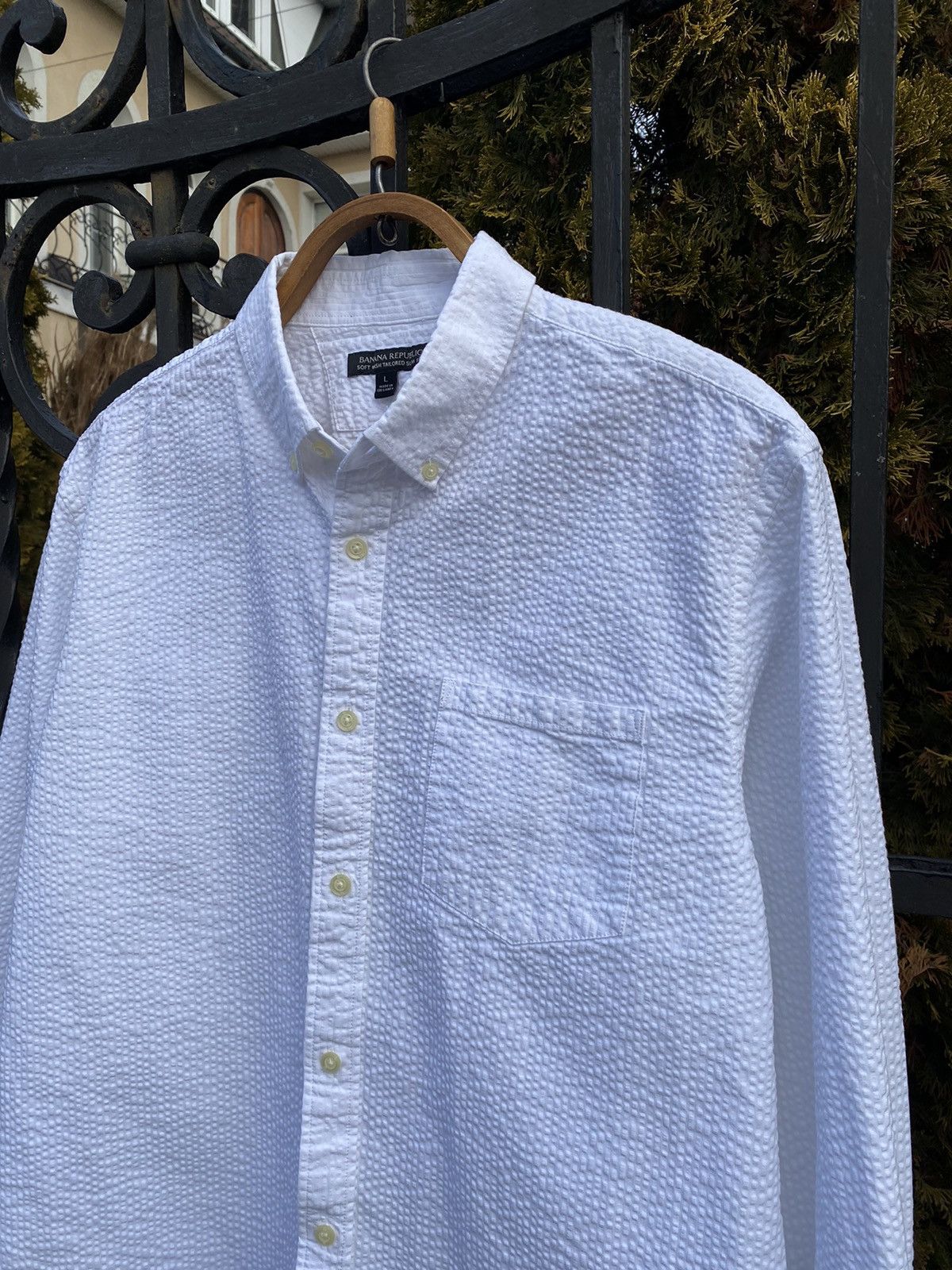 Banana Republic × Vintage Vintage Banana Republic Seersucker Classic ButtonDown Shirt Size US L / EU 52-54 / 3 - 5 Thumbnail