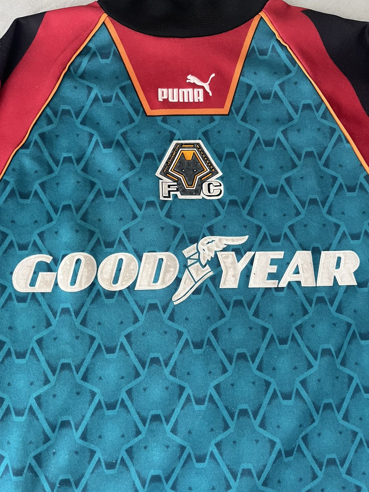 Puma Rare 1996-97 Wolverhampton Wanderers Goalkeeper Shirt - Puma Size US L / EU 52-54 / 3 - 3 Thumbnail