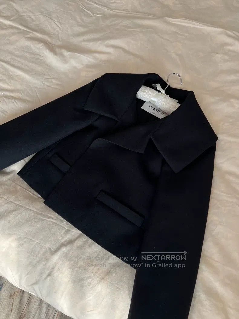 Valentino Valentino Black long-sleeved casual jacket with oversized Size XS / US 0-2 / IT 36-38 - 6 Thumbnail