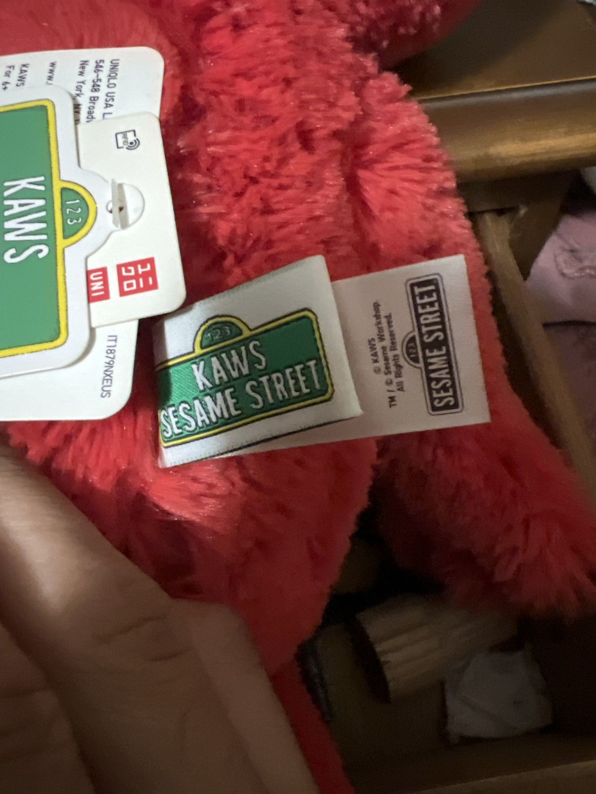 Kaws × Uniqlo Kaws x Uniqlo Sesame Street Elmo + Big Bird Size ONE SIZE - 7 Thumbnail