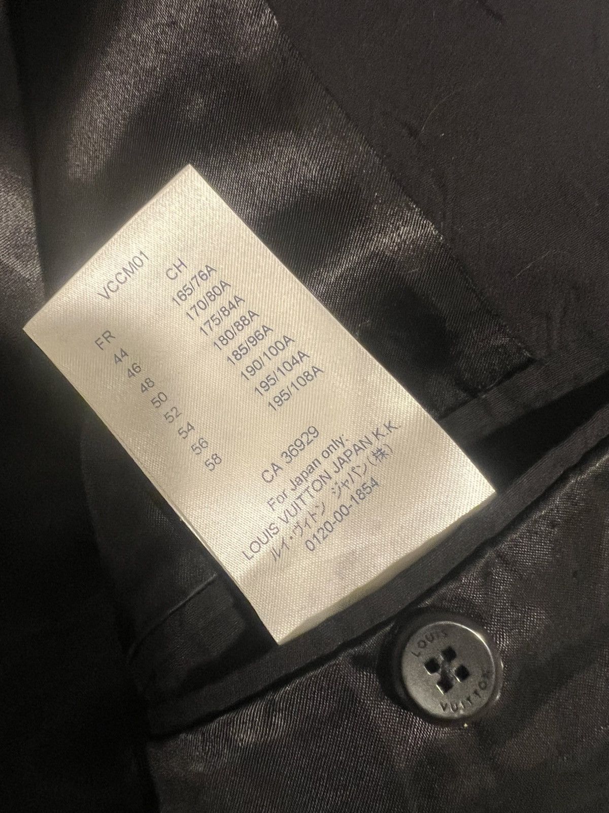 Louis Vuitton × Virgil Abloh Louis Vuitton monogram double breasted blazer. 40/50. $3290 Size 40R - 11 Thumbnail