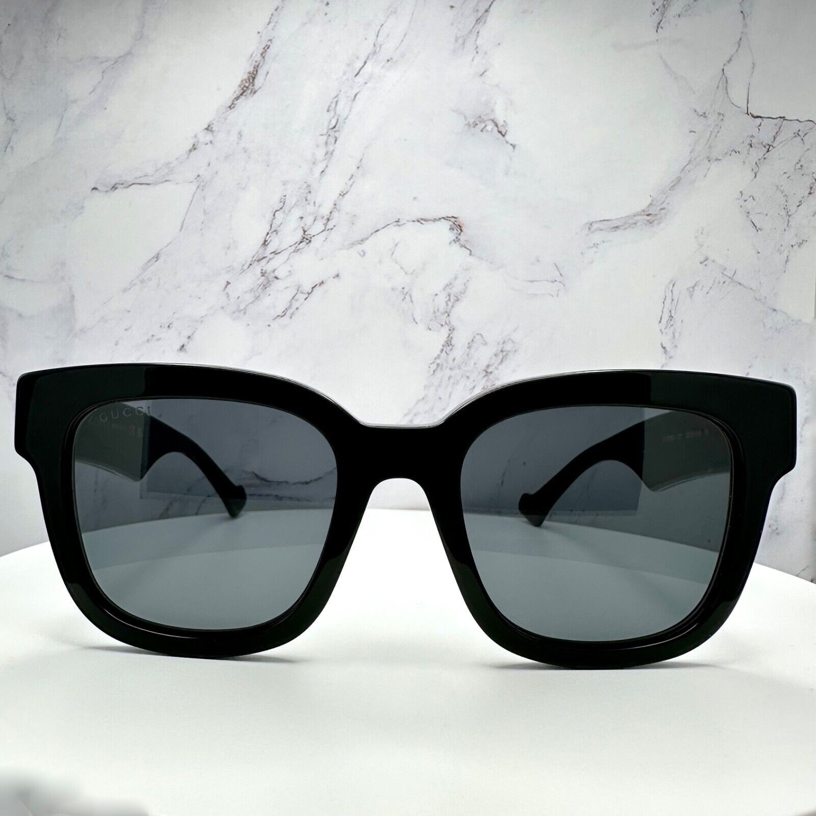 Gucci New Gucci Sunglasses Black Gold GG Logo 52-21-145 Authentic Size ONE SIZE - 2 Thumbnail
