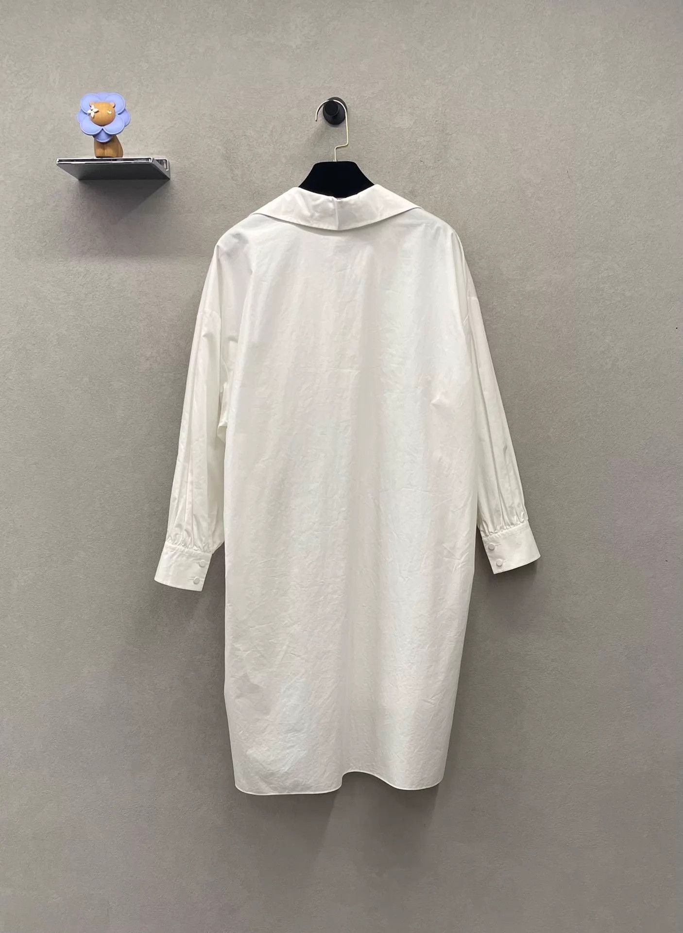 Fendi FENDI White Pocket Logo Embroidered Shirtdress 36 Size XS / US 0-2 / IT 36-38 - 2 Thumbnail