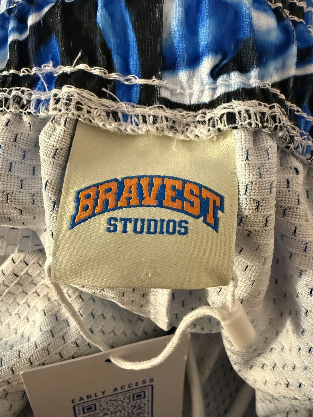 Bravest Studios Bravest Studio Blue Skull Shorts Size Medium Size US 33 - 3 Thumbnail