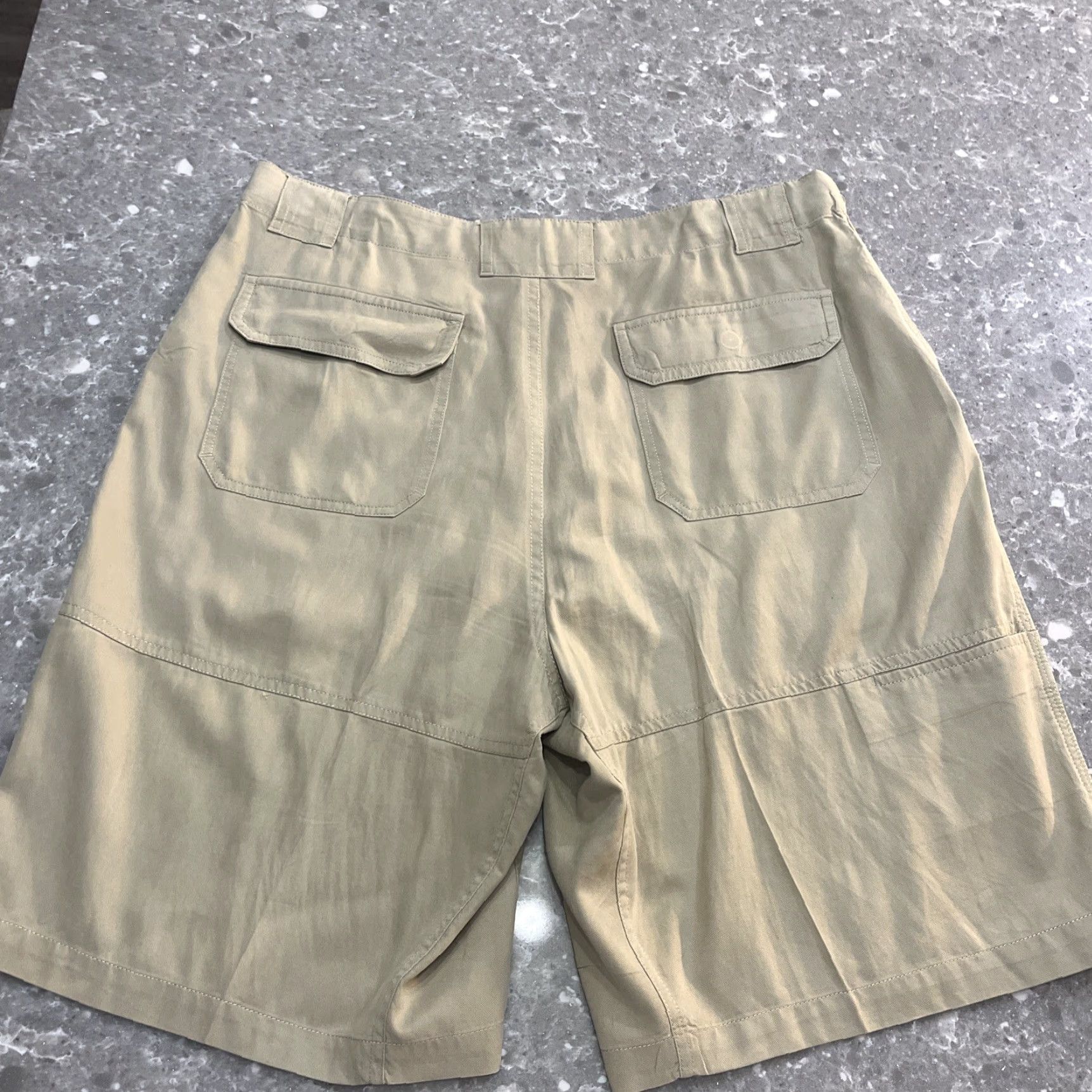 Tommy Bahama Tommy Bahama Chino Shorts Beige Tan 35 Relaxed Flat Front Belt Loops Cargo Pockets Cotton Blend Tencel Casual Men Size US 35 - 6 Thumbnail