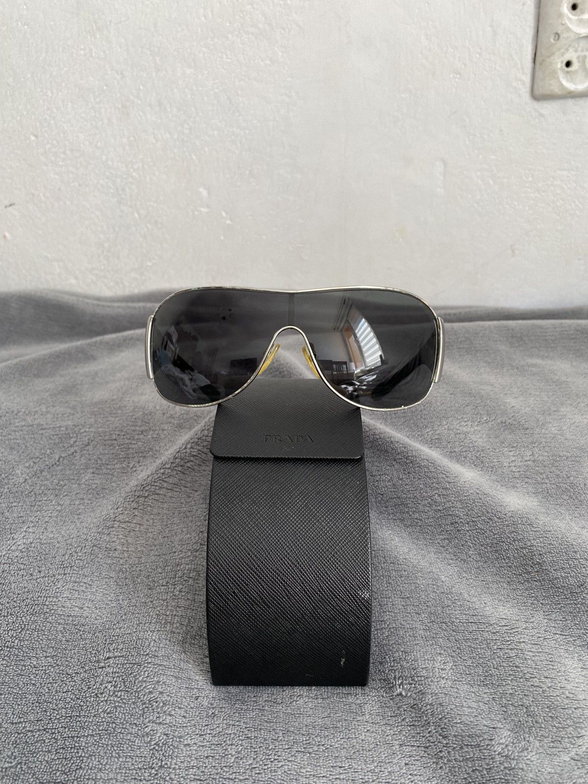 Prada × Vintage Vintage Prada Galsses Size ONE SIZE - 1 Thumbnail