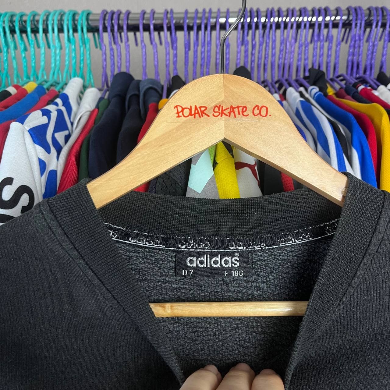 Adidas Vintage 90s Adidas Big Logo Sunfade Black/Red Sweatshirt Size US L / EU 52-54 / 3 - 8 Thumbnail