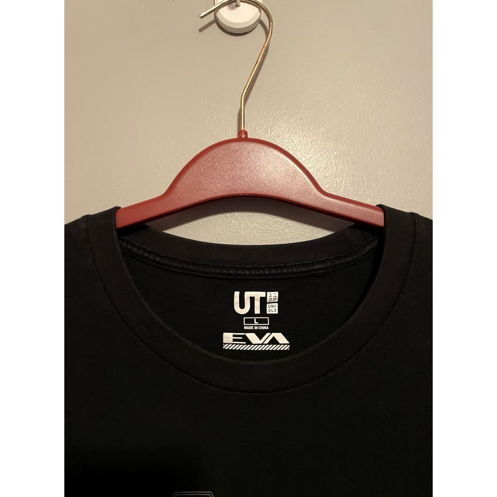 Uniqlo Uniqlo UT Evangelion Berserk Anime Black T-Shirt L Men 90s Anime Unit 01 Logo Graphic Print Casual Shirt Size US L / EU 52-54 / 3 - 3 Thumbnail
