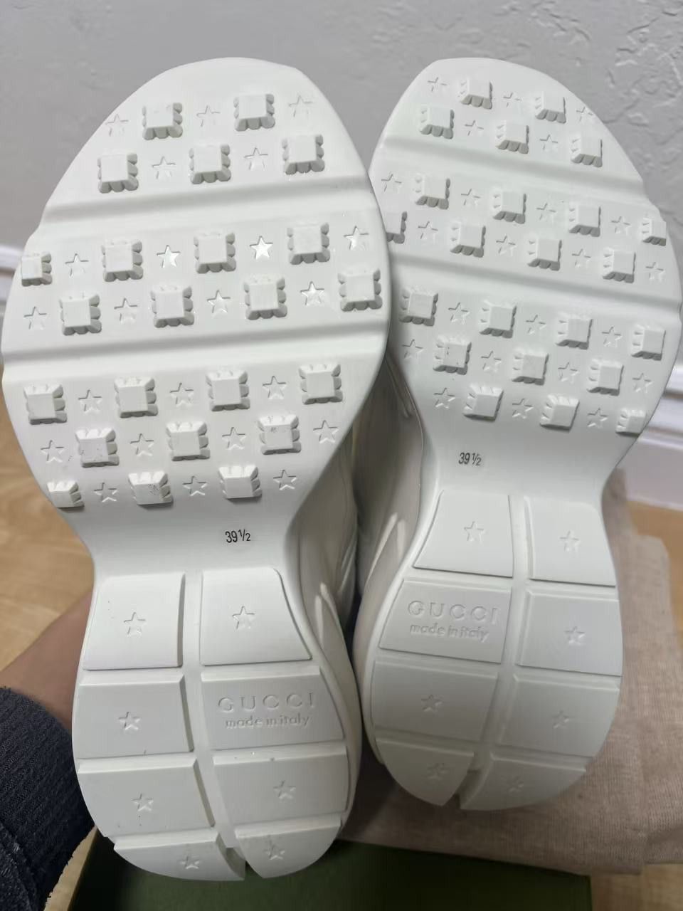 Gucci Rhyton Glitter-Logo Chunky Sneaker Love Parade Off-White Size US 9.5 / IT 39.5 - 2 Thumbnail