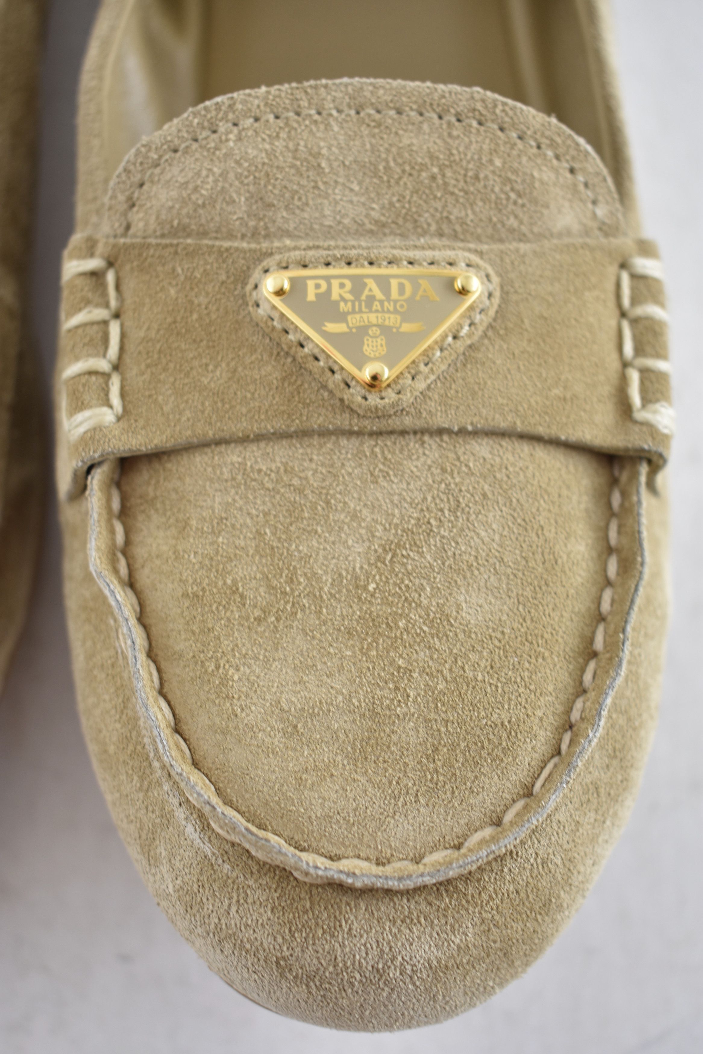 Prada Prada Ecru Beige Suede Logo Scrunch Loafer Moccasin Flat 38 Size US 8 / IT 38 - 8 Thumbnail