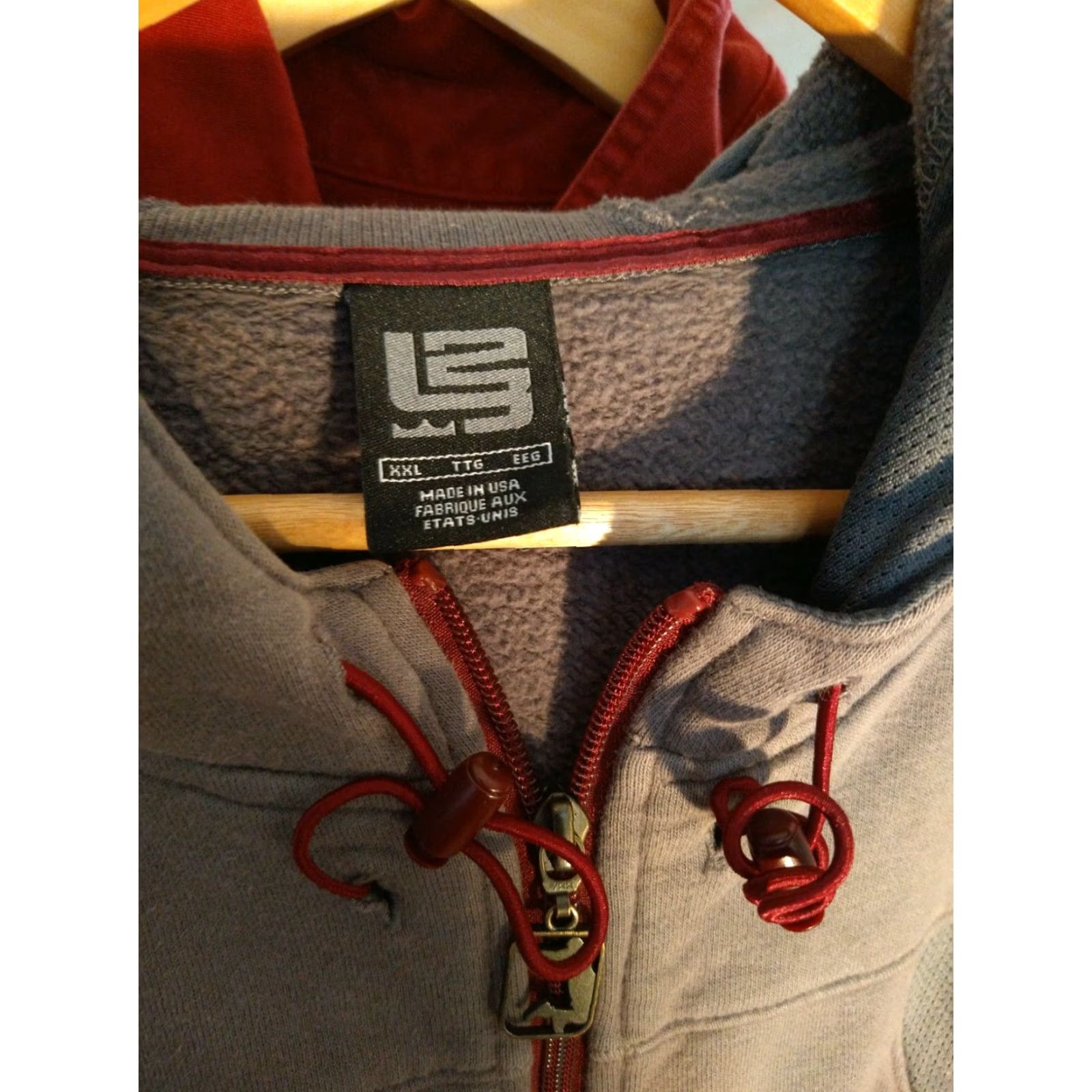 Vintage VINTAGE LeBron James Made In USA Rare Hoodie Embroidered 2XL Gray Mens Hooded Zip Cotton Blend United States Embroidered USA Size US XXL / EU 58 / 5 - 4 Thumbnail