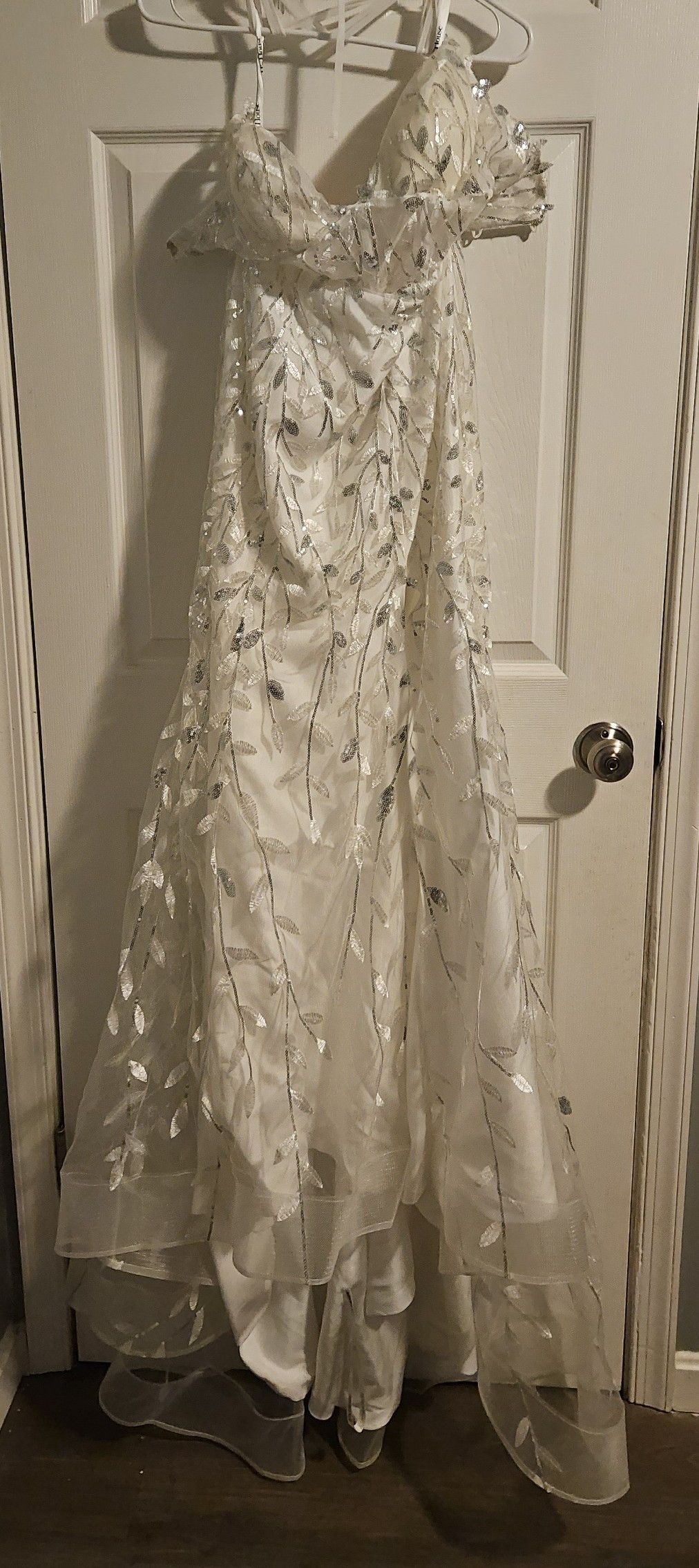 Designer Wedding Dress/Prom Dress Size XL / US 12-14 / IT 48-50 - 1 Thumbnail