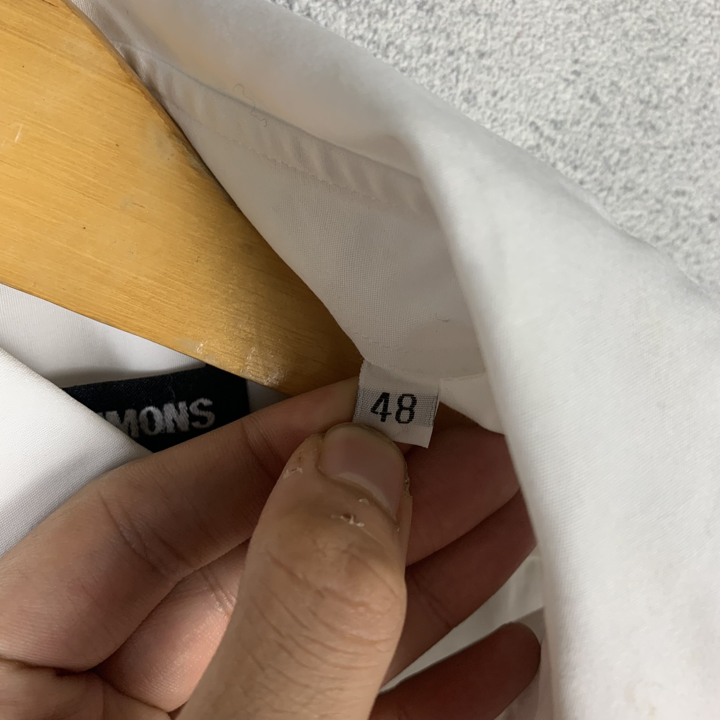 Raf Simons Raf Simons White Shirt Embroidery Logo Size US M / EU 48-50 / 2 - 6 Thumbnail
