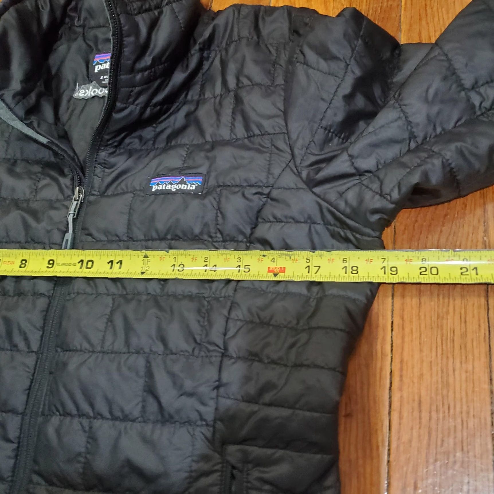 Patagonia Patagonia Jacket Womens Small Black Insulated Puffer Full Zip QuickBooks Logo Size S / US 4 / IT 40 - 6 Thumbnail