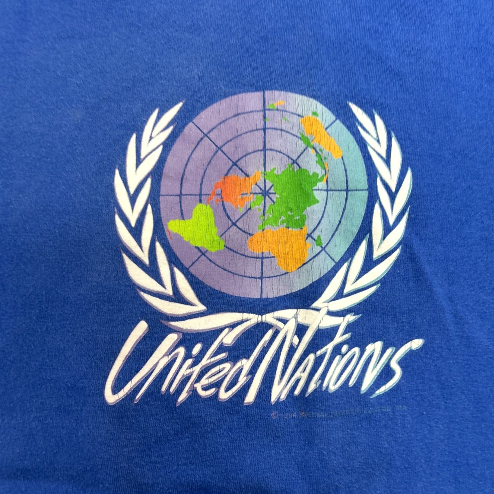 Fruit Of The Loom VINTAGE United Nations UN Map T Shirt Men’s Large Blue Graphic L Mens Shirt Size US L / EU 52-54 / 3 - 2 Thumbnail