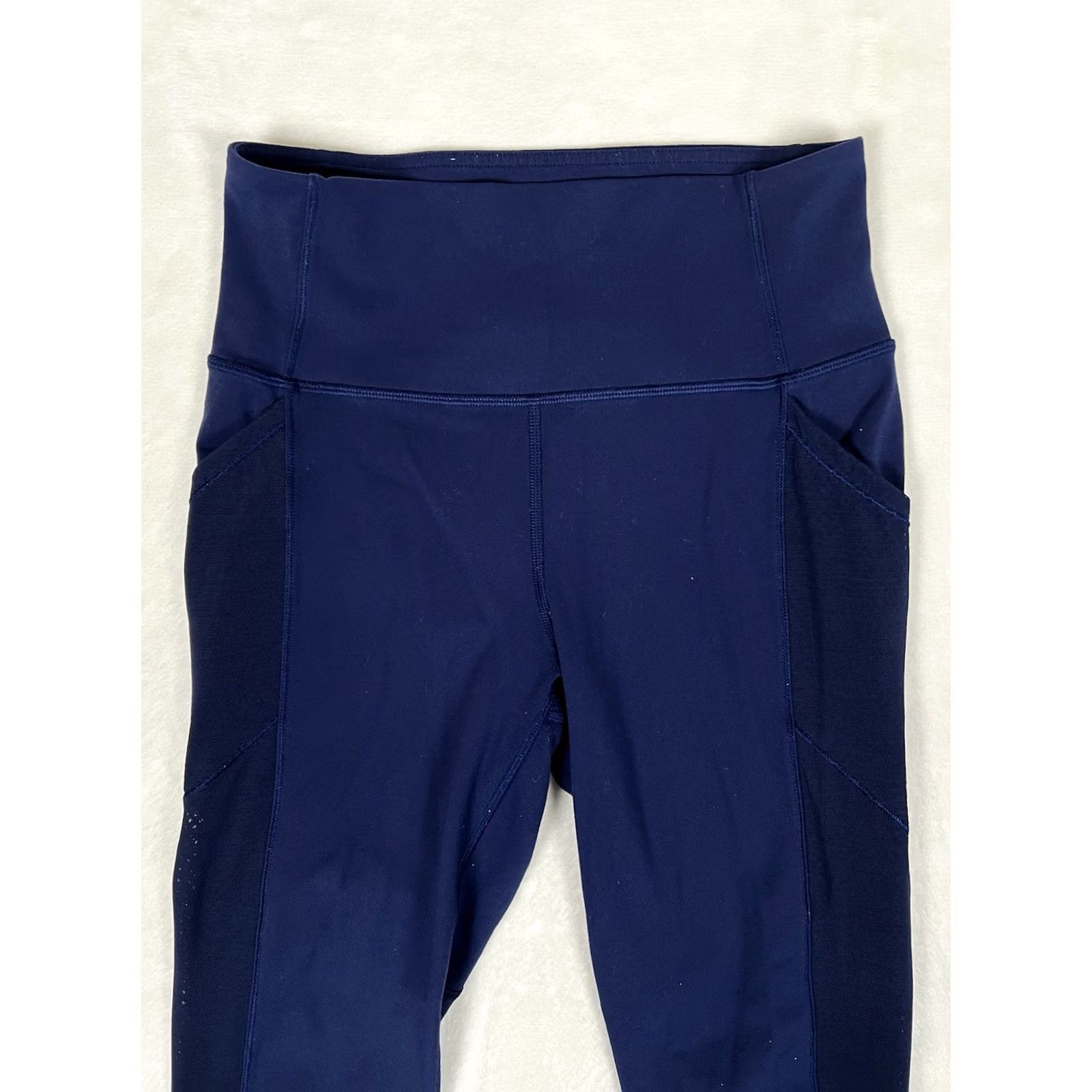 Lululemon Lululemon Athletica Blue Leggings Cropped Size Small Navy Blue 20” Yoga Gym Running Skinny Inseam 20" Women's Activewear Size 28" / US 6 / IT 42 - 7 Thumbnail