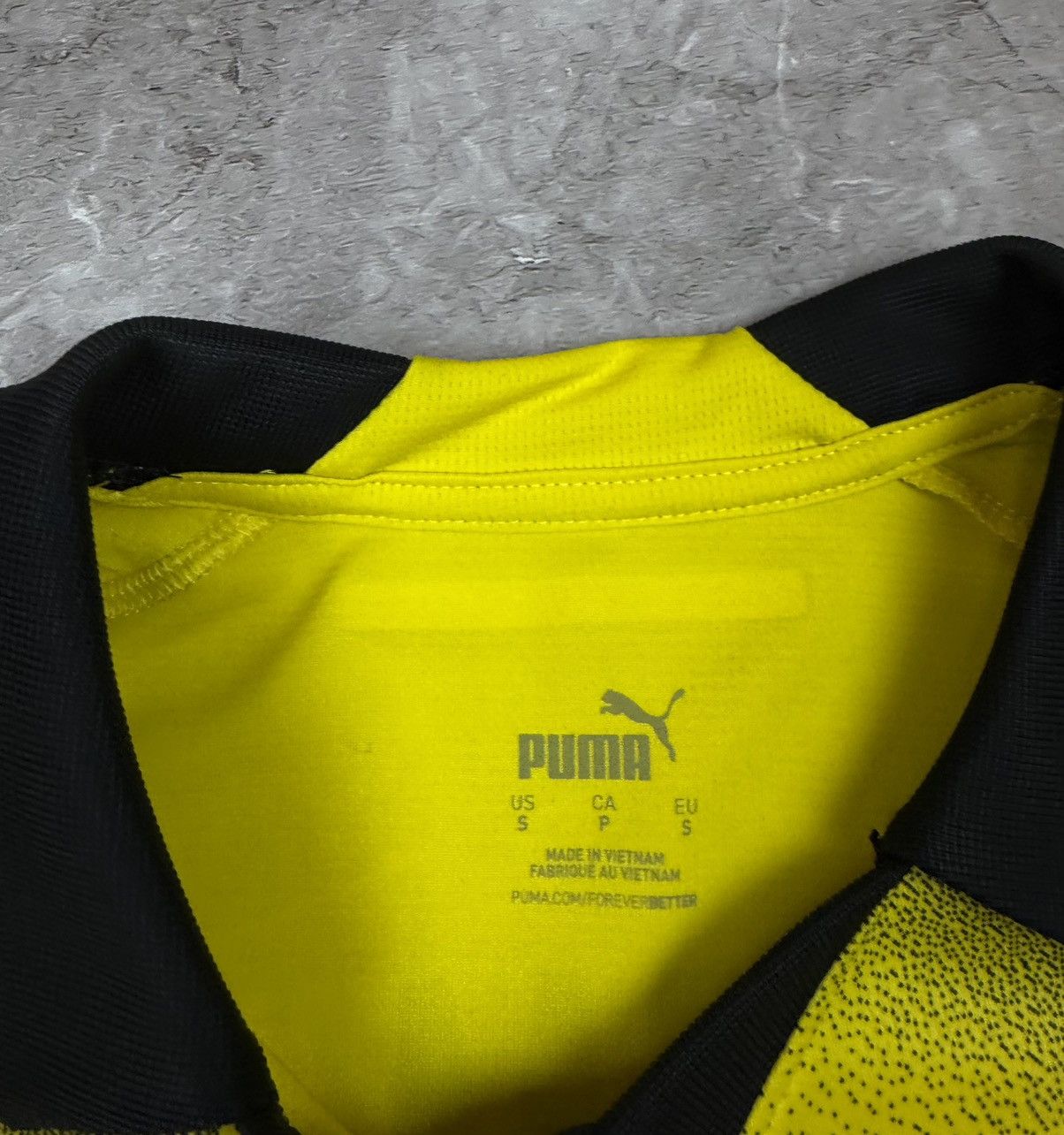 Puma Puma Borussia Dortmund 2023/24 Jersey size S Size US S / EU 44-46 / 1 - 6 Thumbnail