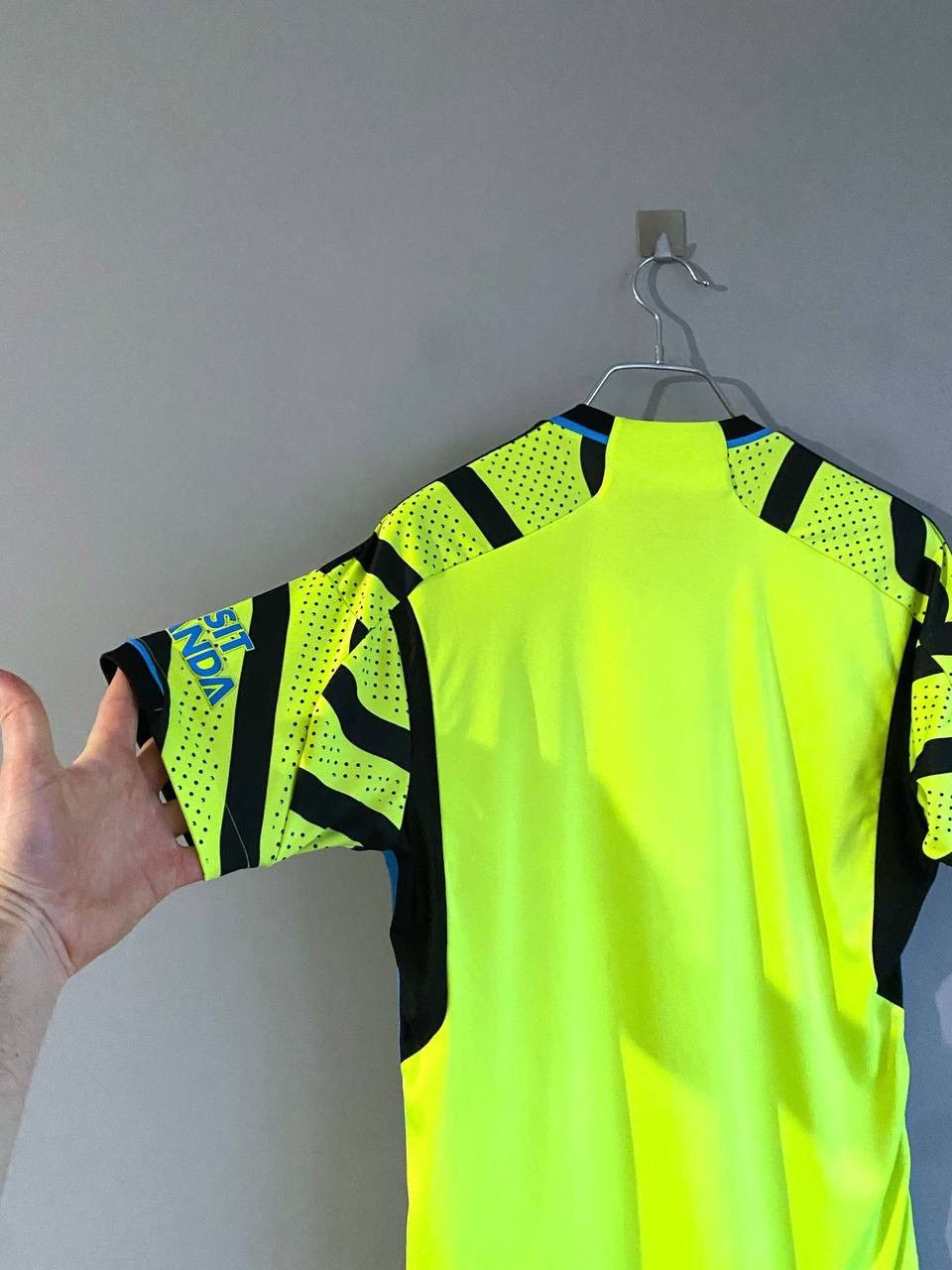 Adidas Arsenal London 2023/24 Away Soccer Jersey, Size S, HR6927 Size US S / EU 44-46 / 1 - 18 Thumbnail