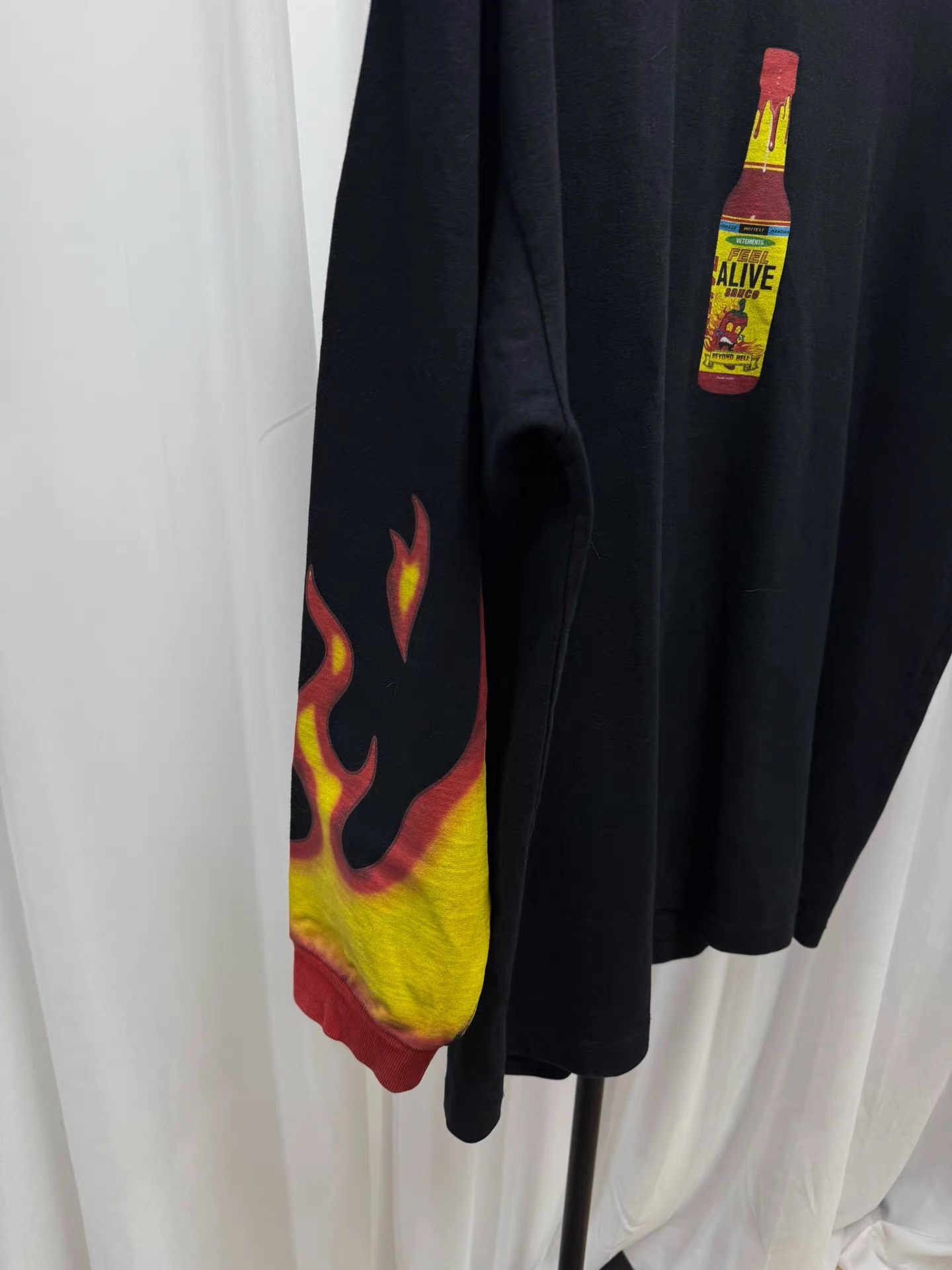 Vetements Vetements Flame Long Sleeve K20 Size US L / EU 52-54 / 3 - 3 Thumbnail