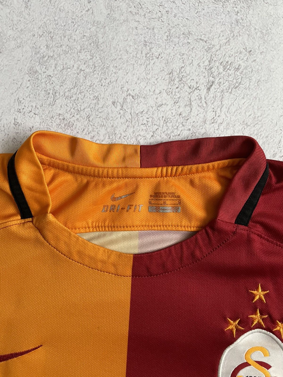 Nike Nike Galatasaray 2015/2016 Home Football Shirt Jersey Turkey Size US M / EU 48-50 / 2 - 7 Thumbnail