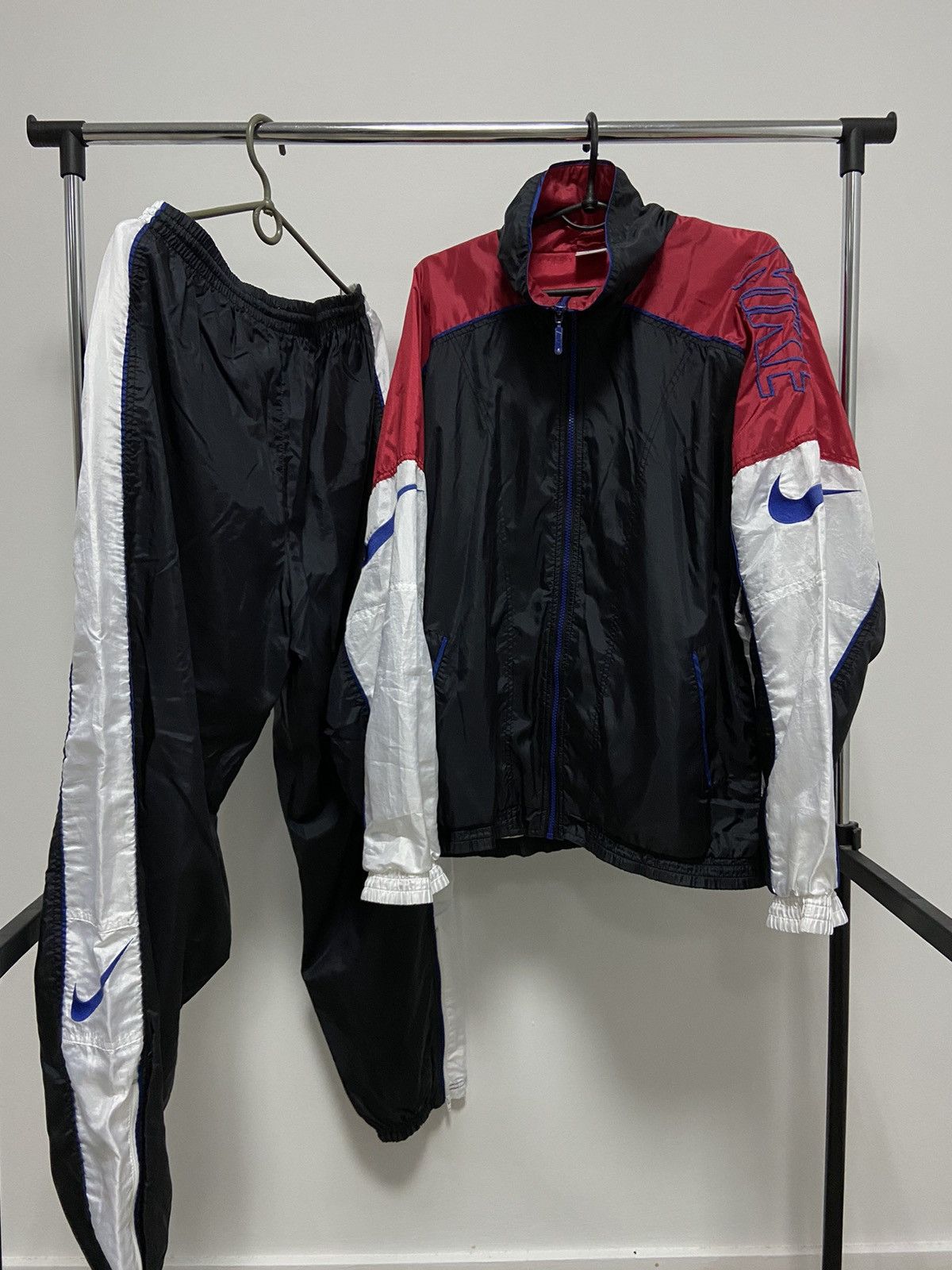 Nike × Vintage Nike Sweat Suit Vintage 90s Big Logo Pants Sweatshirt Nylon Size US L / EU 52-54 / 3 - 1 Thumbnail