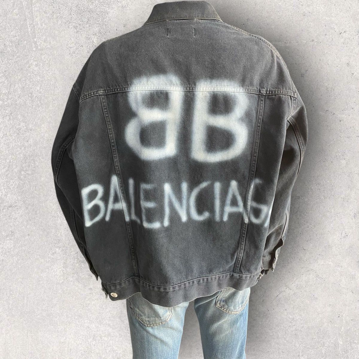 Balenciaga Balenciaga Logo Spray Oversize Trucker Denim Jacket Size US S / EU 44-46 / 1 - 1 Thumbnail