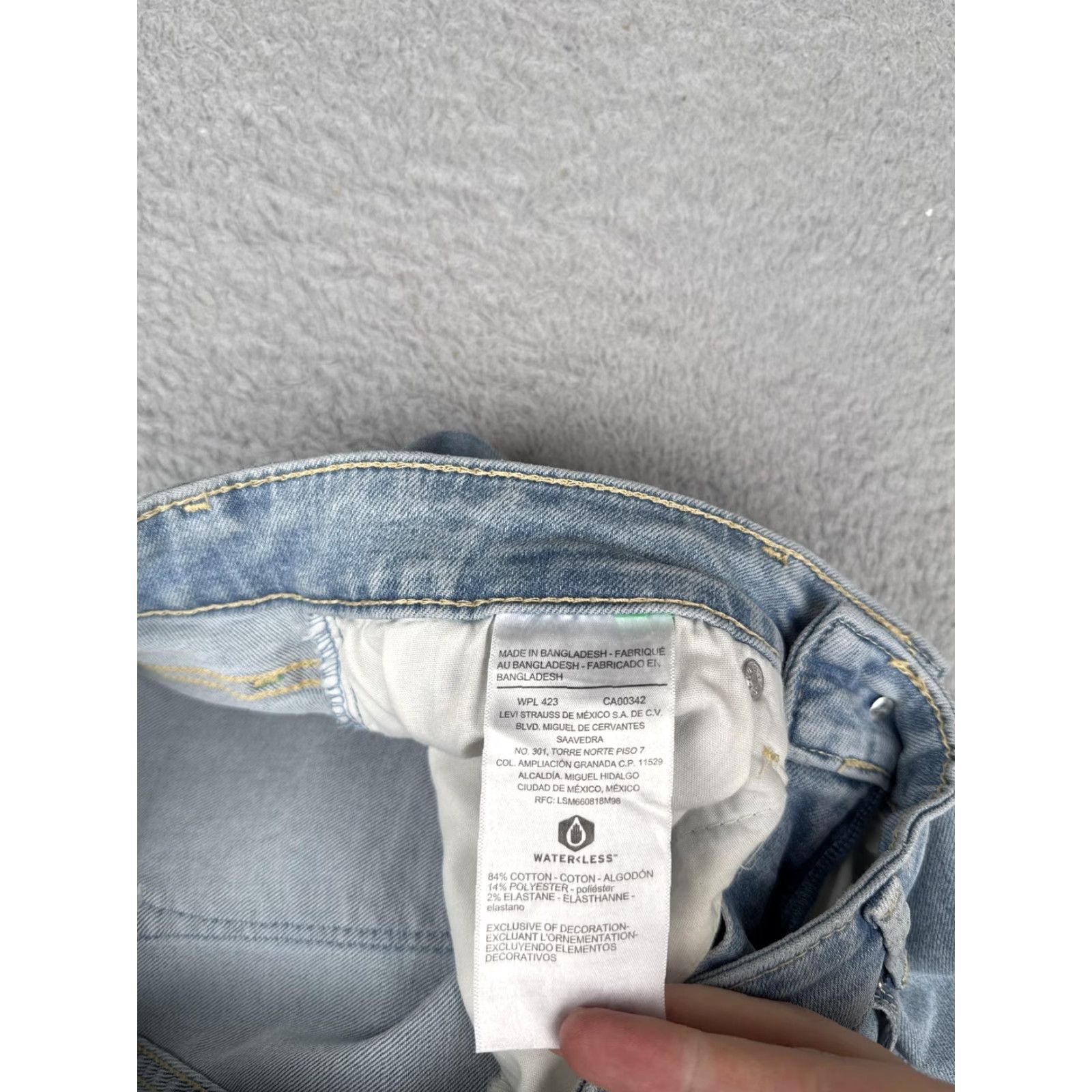 Denizen DENIZEN Levi's Jeans Womens 4 W27 Light Wash Mid Rise Boyfriend Distressed Denim Jeans 5-Pocket Stretch Cuffed Relaxed Modern Daywear Womens Size 27" / US 4 / IT 40 - 7 Thumbnail