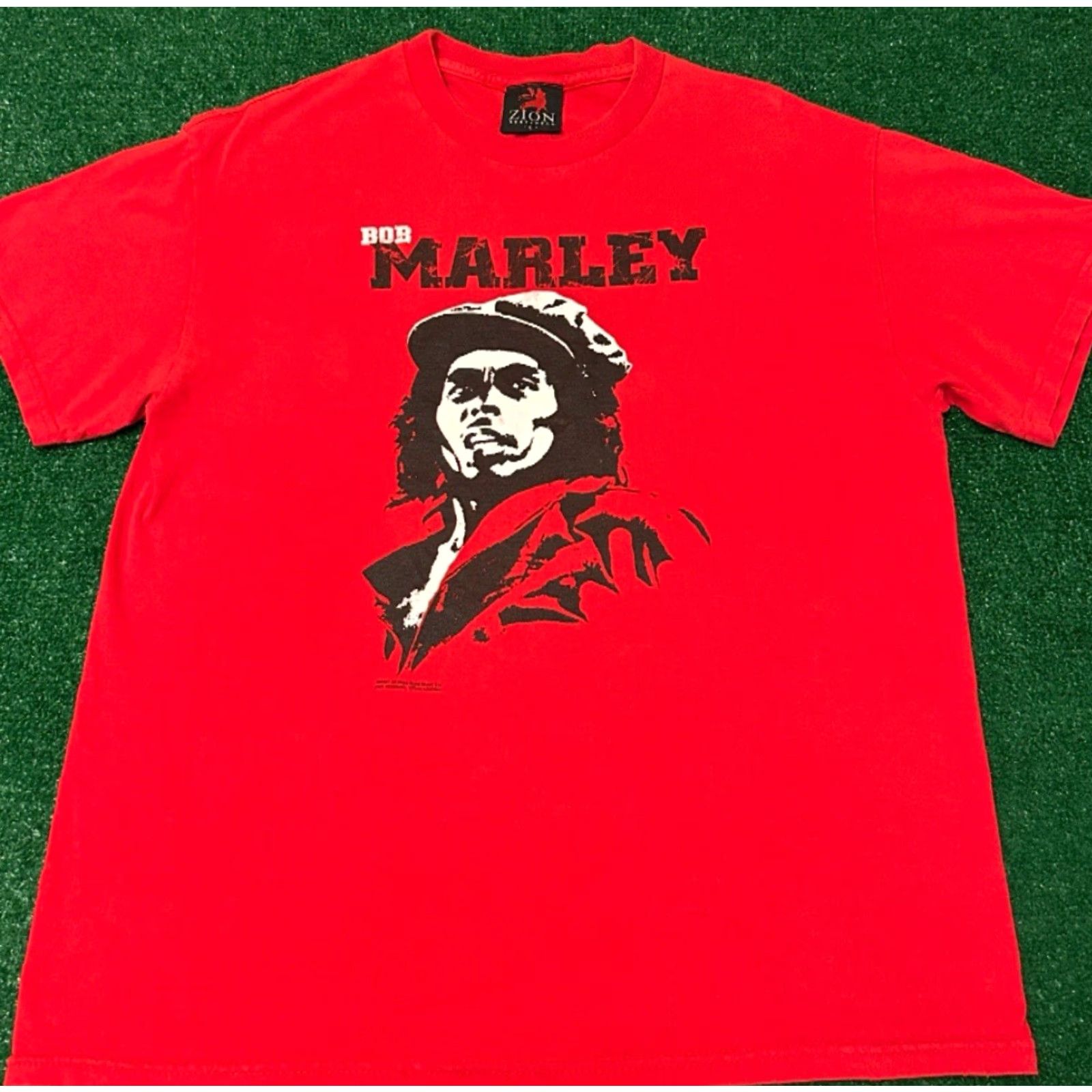 Vintage VINTAGE Bob Marley Shirt 90s Mens L Red Zion Freedom Fighter 2001 VTG Shirt Mens Size Large Zion 90s Red Size US L / EU 52-54 / 3 - 5 Thumbnail