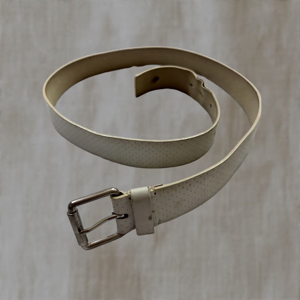 Lacoste Lacoste White Leather Belt Size 40 Men Belt Leather White Lacoste 40 Mens Size 40 - 1 Thumbnail