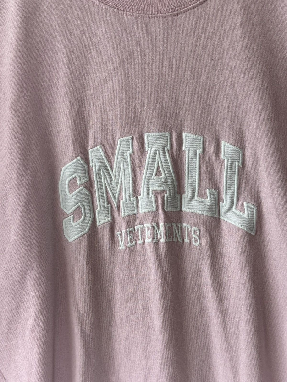 Vetements Vetements Small Limited Oversized T-Shirt Size US S / EU 44-46 / 1 - 4 Thumbnail