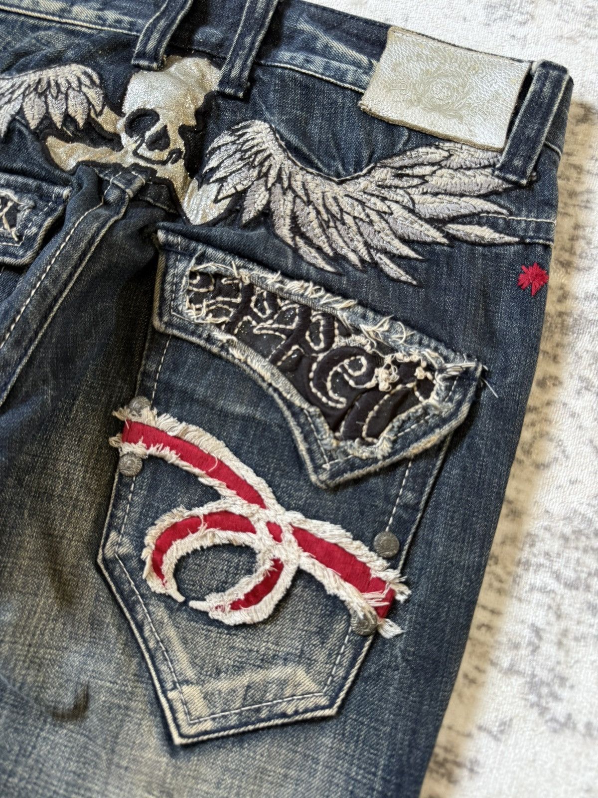 If Six Was Nine Red Pepper Japan Goth Skull Wings Embroidered Flared Jeans Size US 30 / EU 46 - 5 Thumbnail