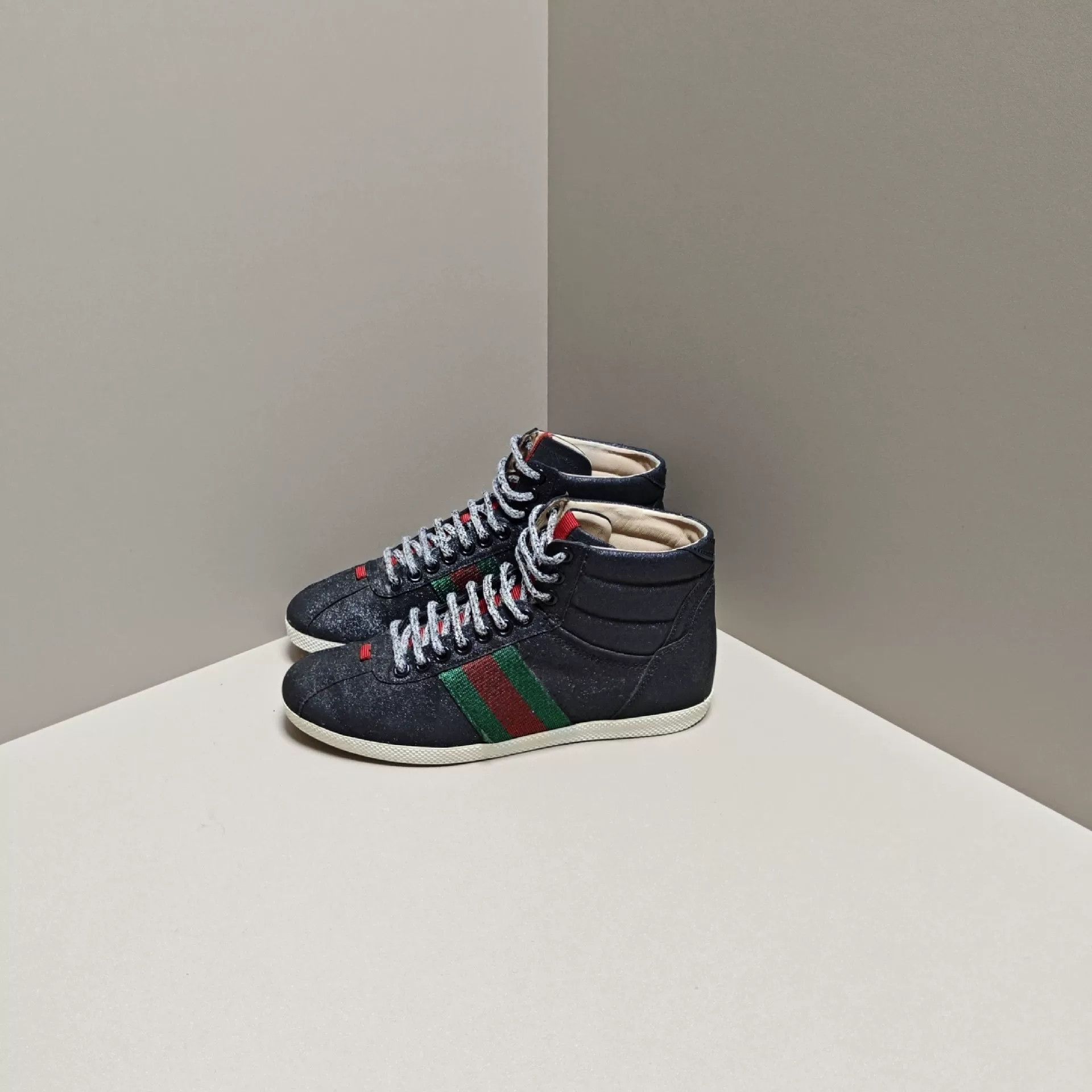 Gucci Gucci Hitop Sneakers us_5 Women Size US 5 / IT 35 - 1 Thumbnail