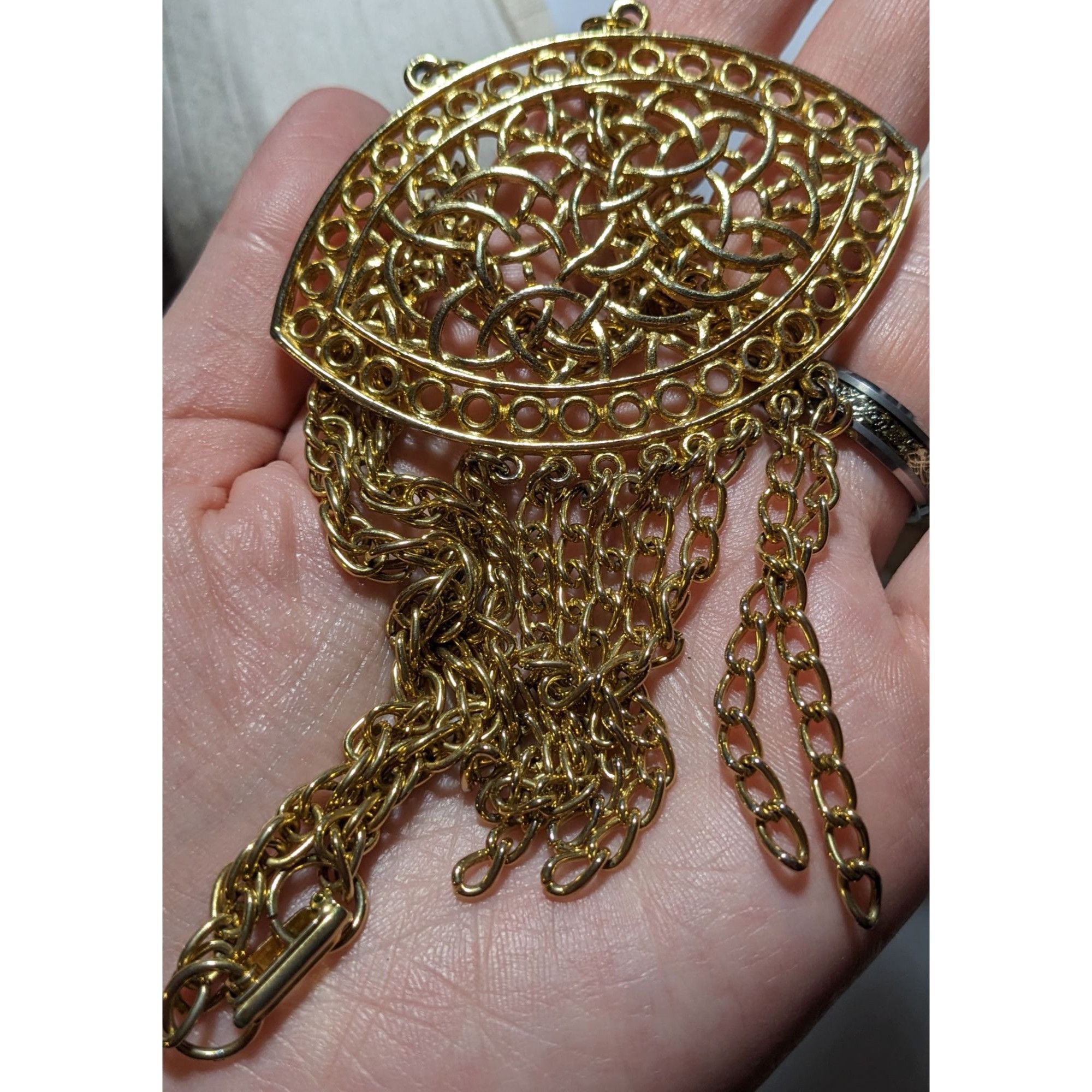 Other Gold Fringe Open Floral Medallion Necklace Size ONE SIZE - 5 Thumbnail