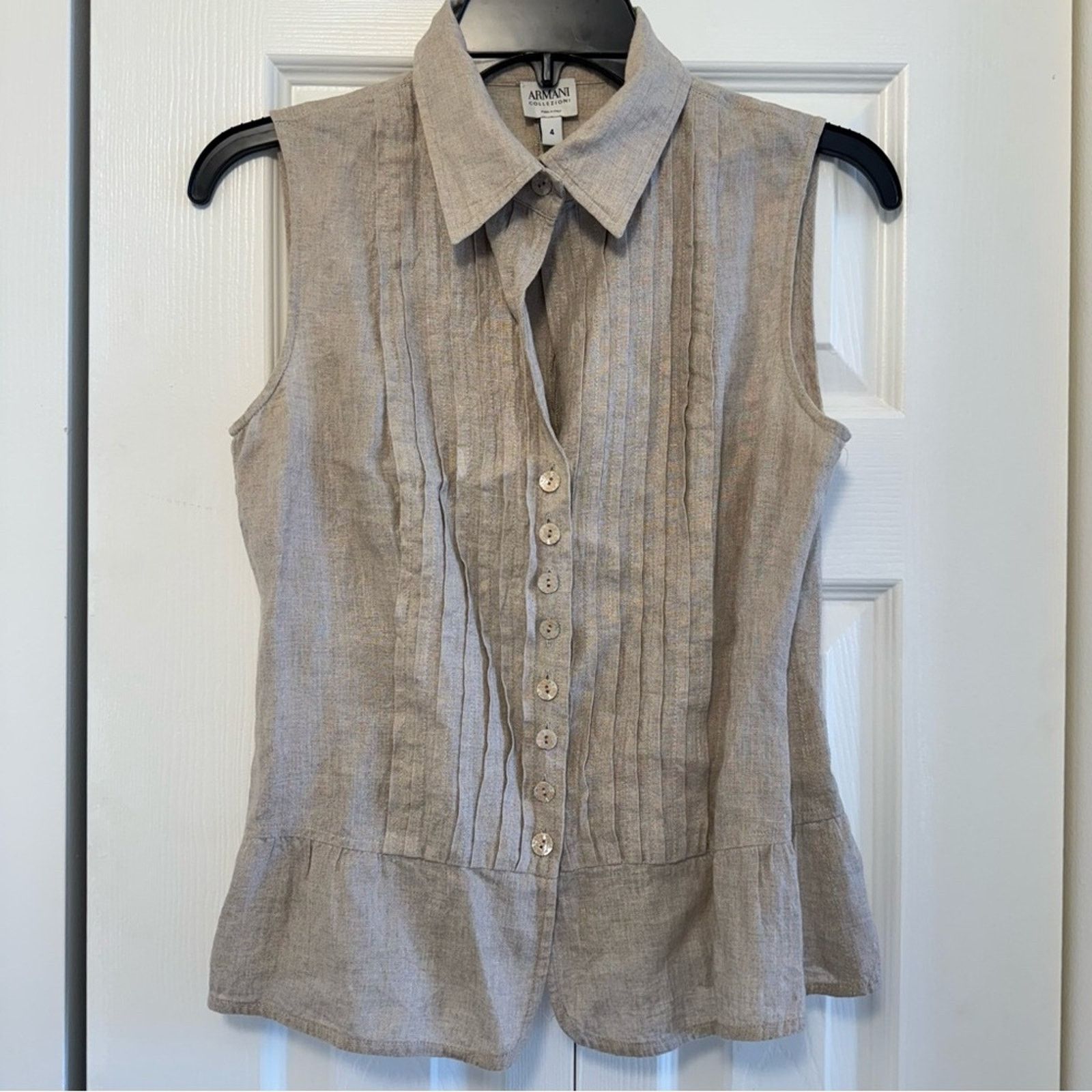 Armani Collezioni ARMANI Collezioni Linen Sleeveless Top, Size 4 Size S / US 4 / IT 40 - 1 Thumbnail