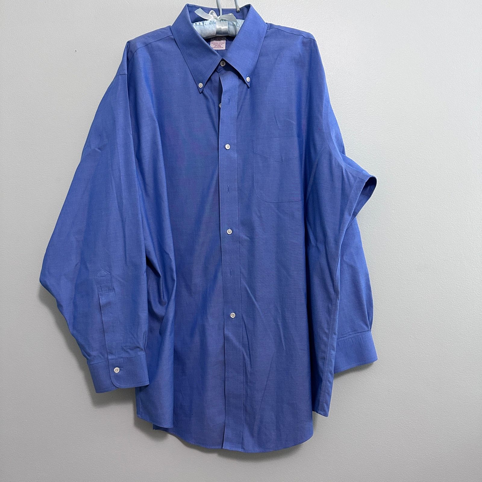 Brooks Brothers Brooks Brothers solid blue traditional fit button down Size US XL / EU 56 / 4 - 2 Thumbnail