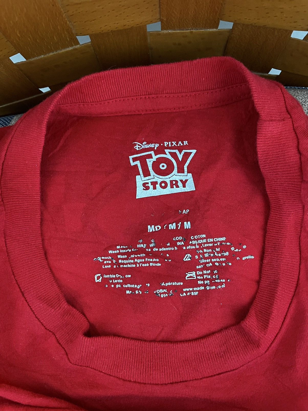 Disney LITTLE GREEN MEN PIZZA PLANET TOY STORY LONG SLEEVE Size US L / EU 52-54 / 3 - 6 Thumbnail