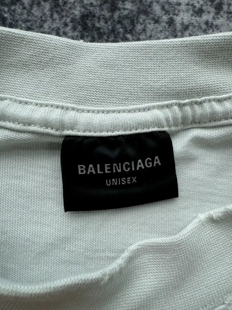 Balenciaga Balenciaga Off White Melted Logo Destroyed Short Sleeve Size US S / EU 44-46 / 1 - 4 Thumbnail